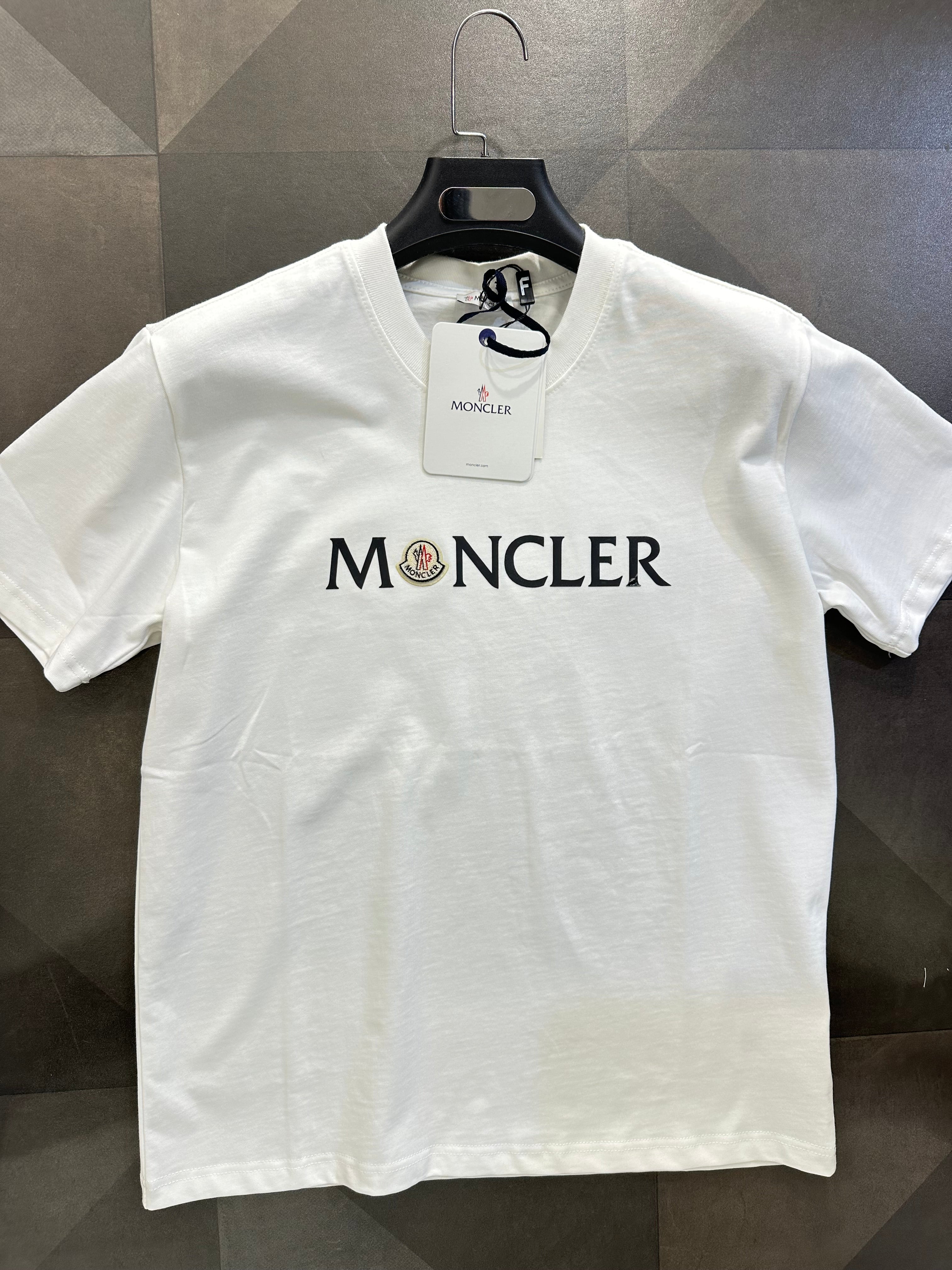 '- T-SHIRT NEW IN CODE 35839