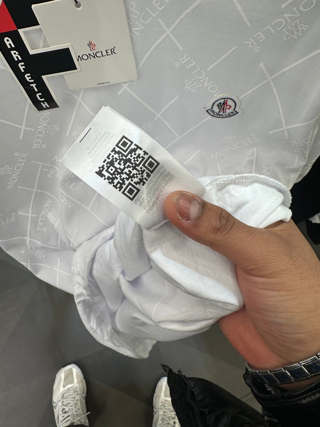 T-SHIRT NEW IN CODE 02024