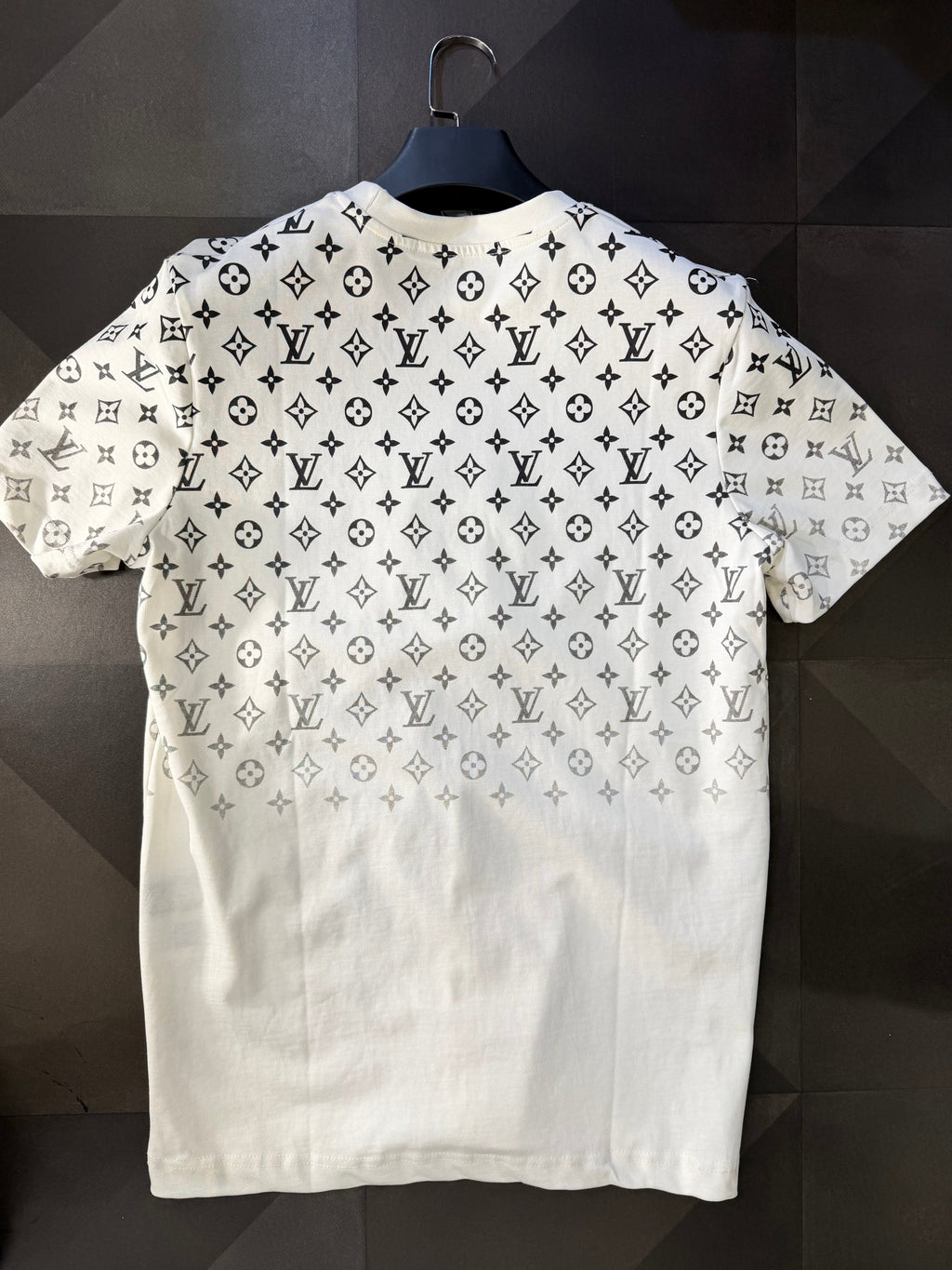 LOUIS VUITTON - T-SHIRT NEW IN