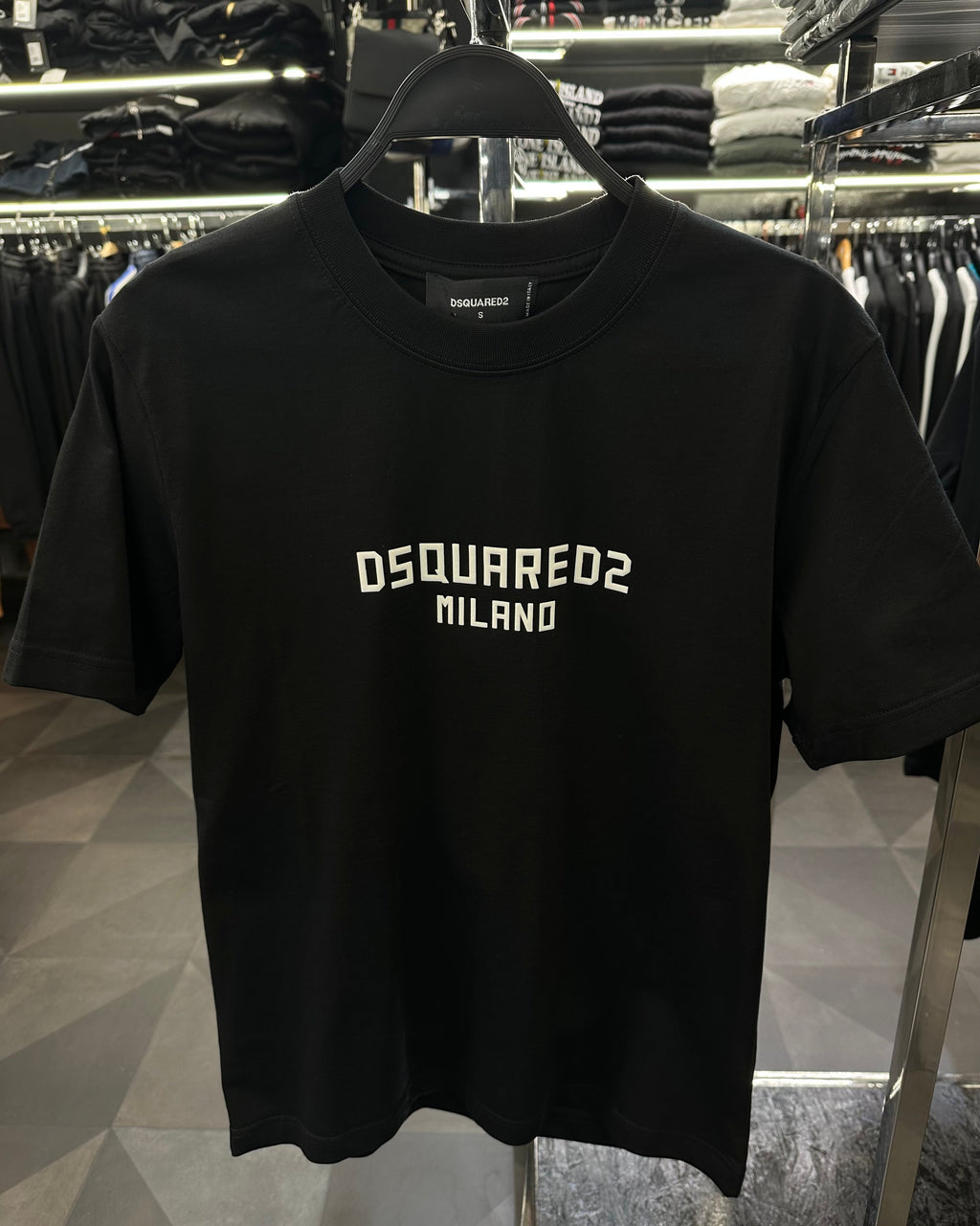 DSQ2  T-SHIRT NEW IN