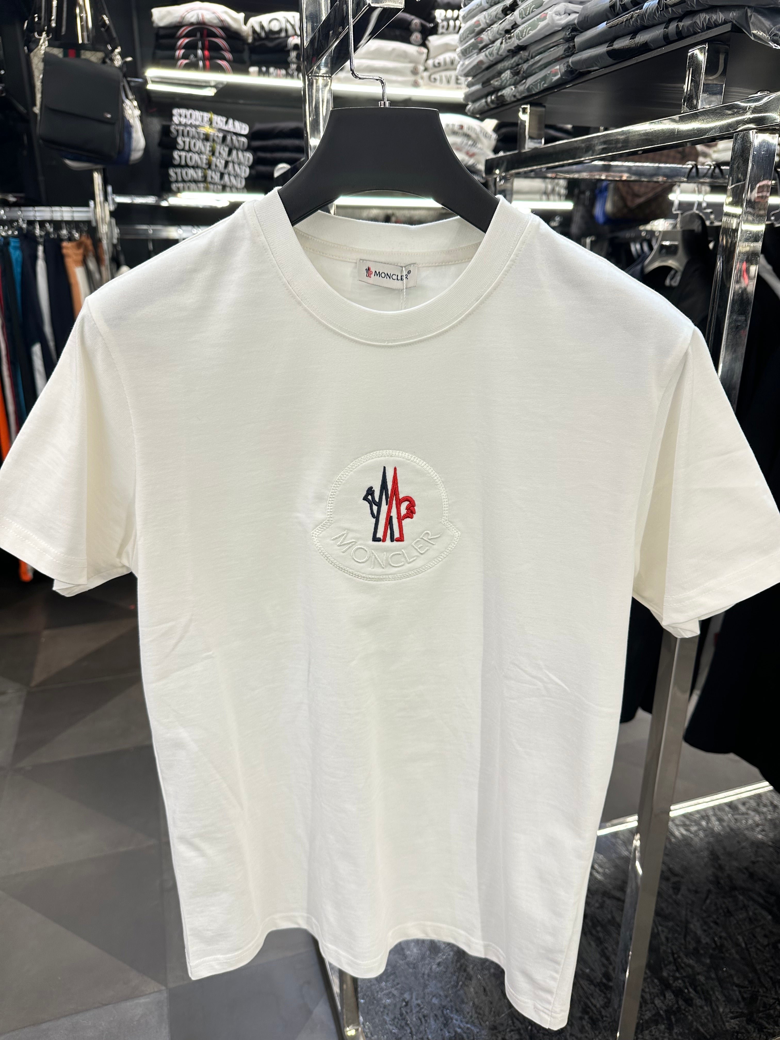 T-SHIRT NEW IN CODE 02025