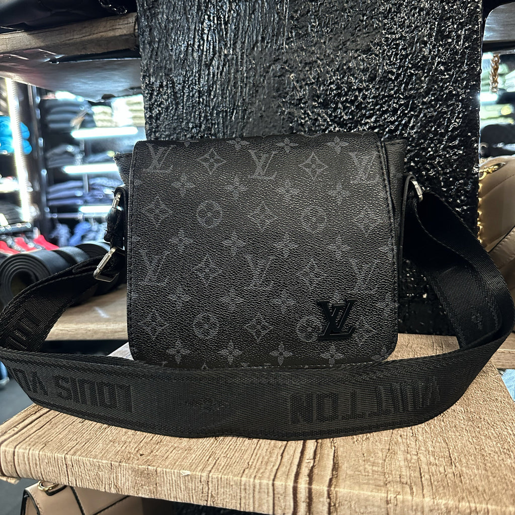 ΤΣΑΝΤΑΚΙ - LOUIS VUITTON D781