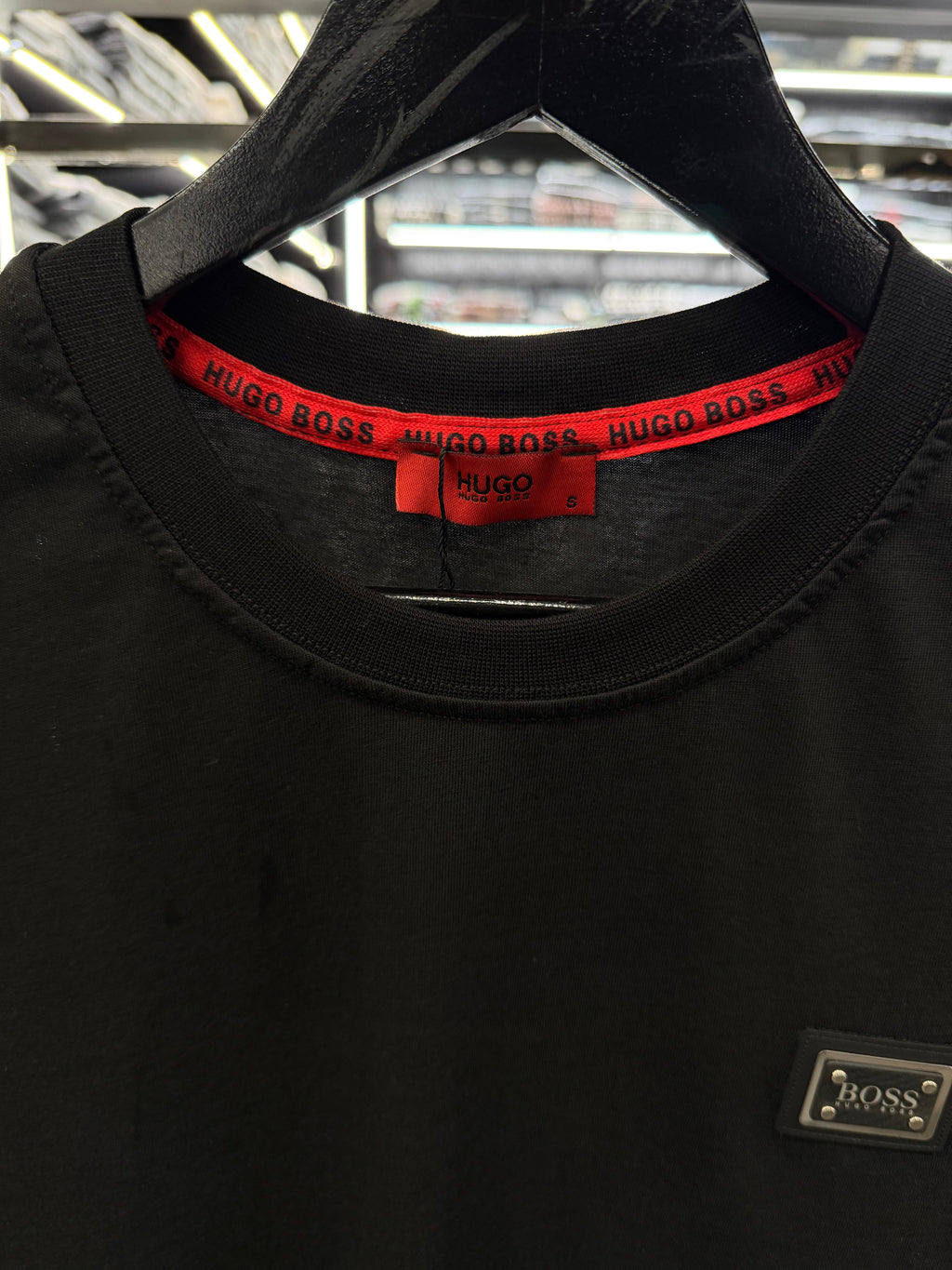 HUGO BOSS T-SHIRT NEW IN