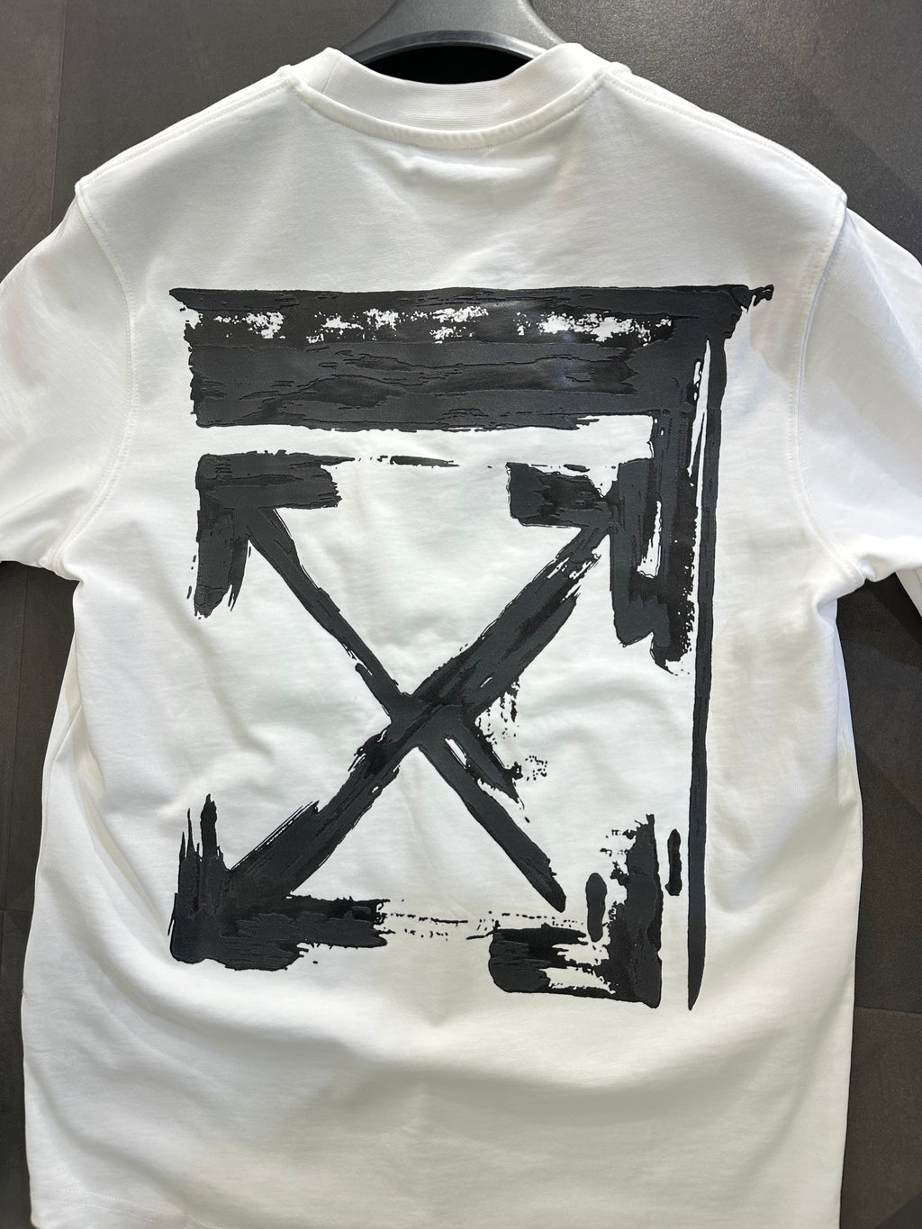 OFF WHITE - T-SHIRT NEW IN