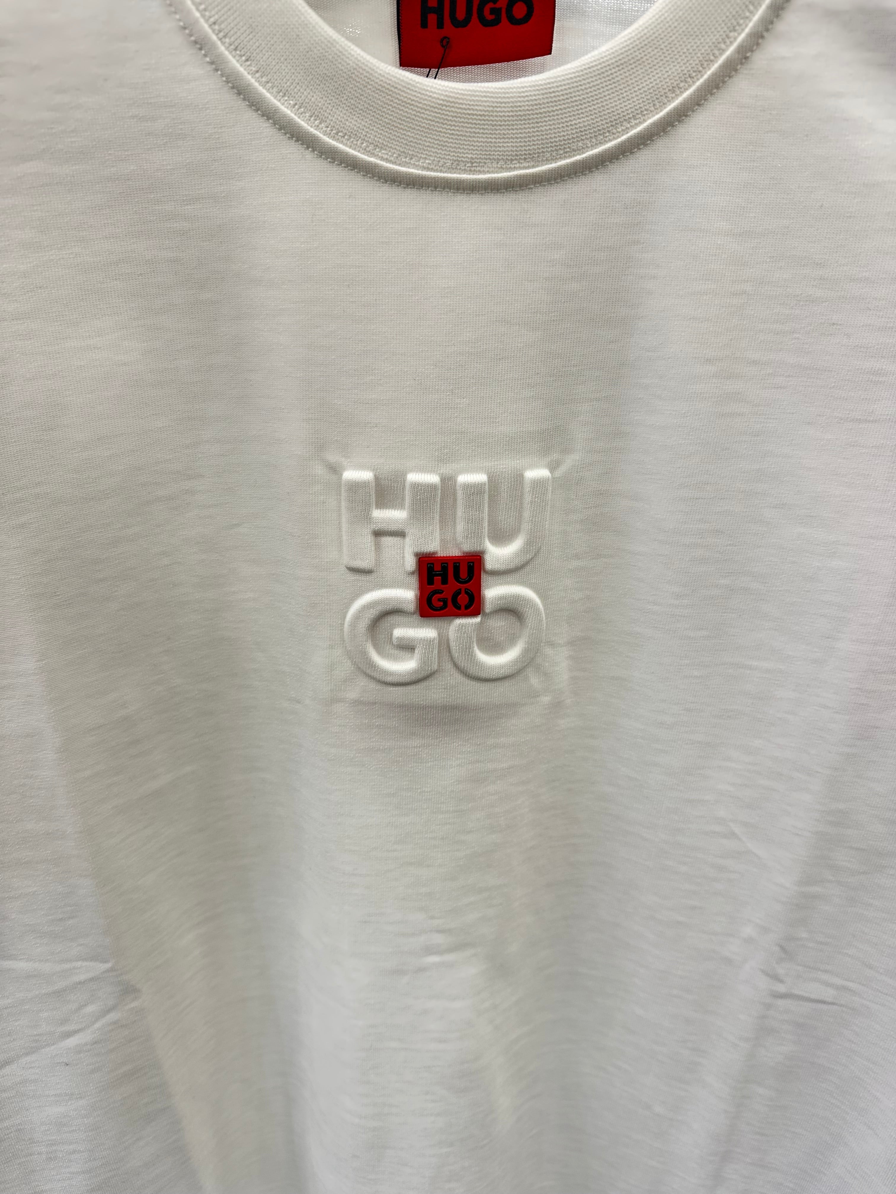 HUGO BOSS T-SHIRT NEW IN