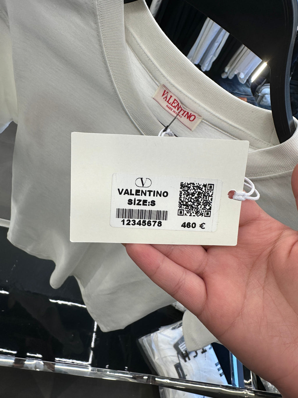VALENTINO - T-SHIRT NEW IN
