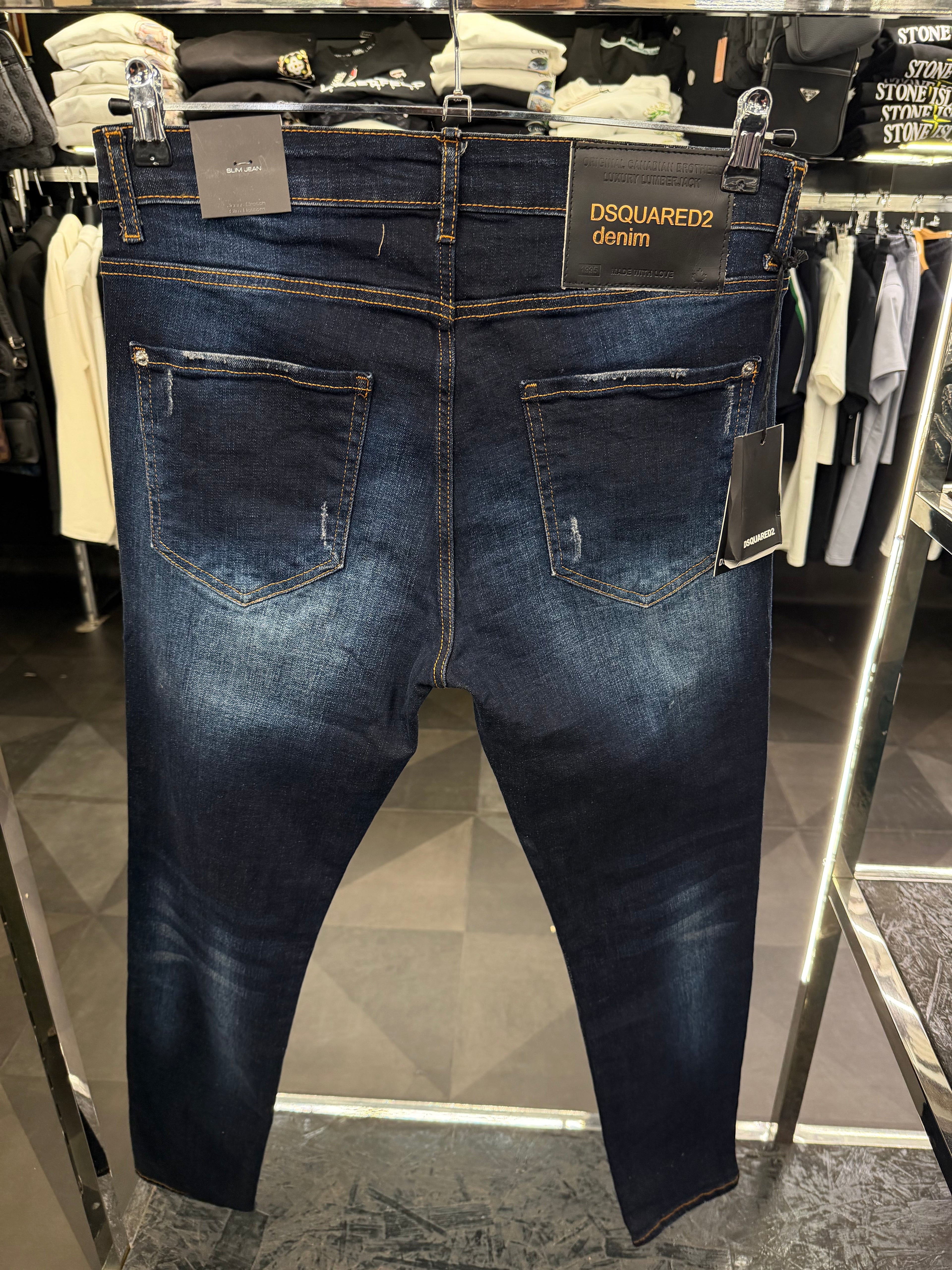 DSQ2  - JEAN 114