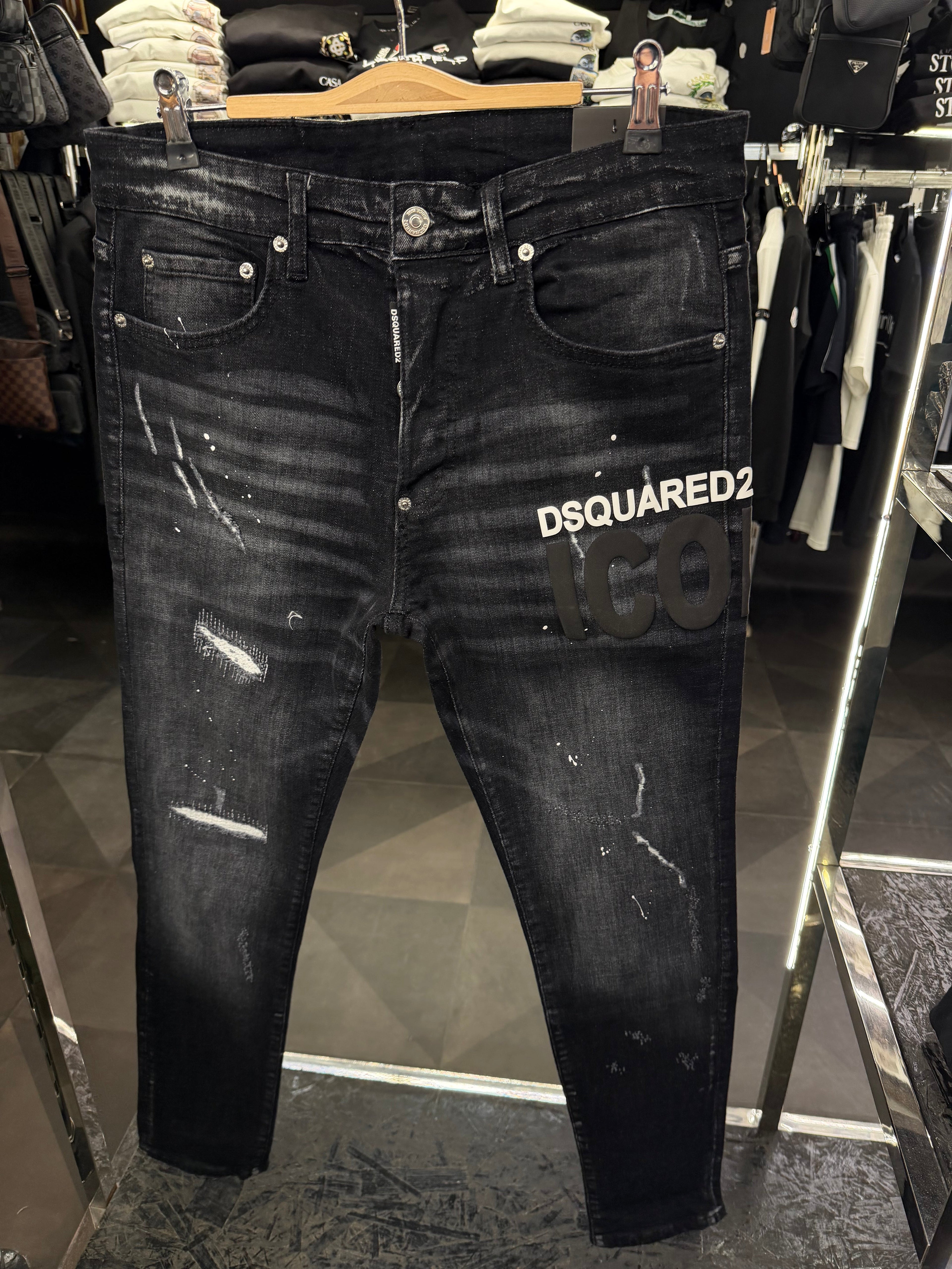 DSQ2  - JEAN 108