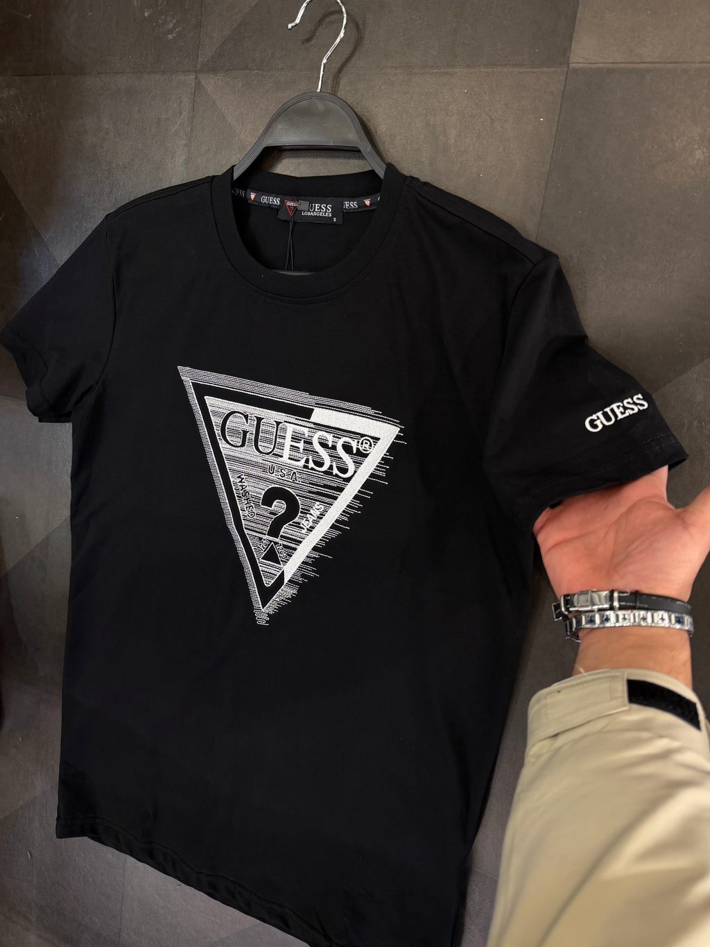 GUESS T-SHIRT 3A QUALITY
