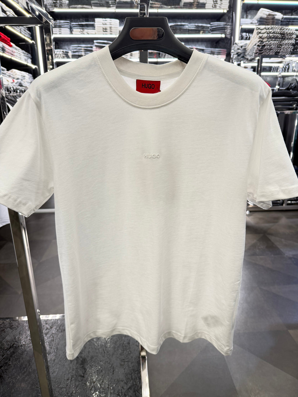 HUGO - T-SHIRT NEW IN