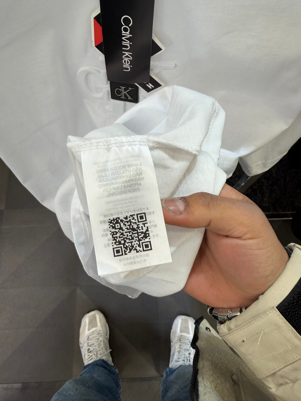 CALVIN KLEIN T-SHIRT 3A QUALITY