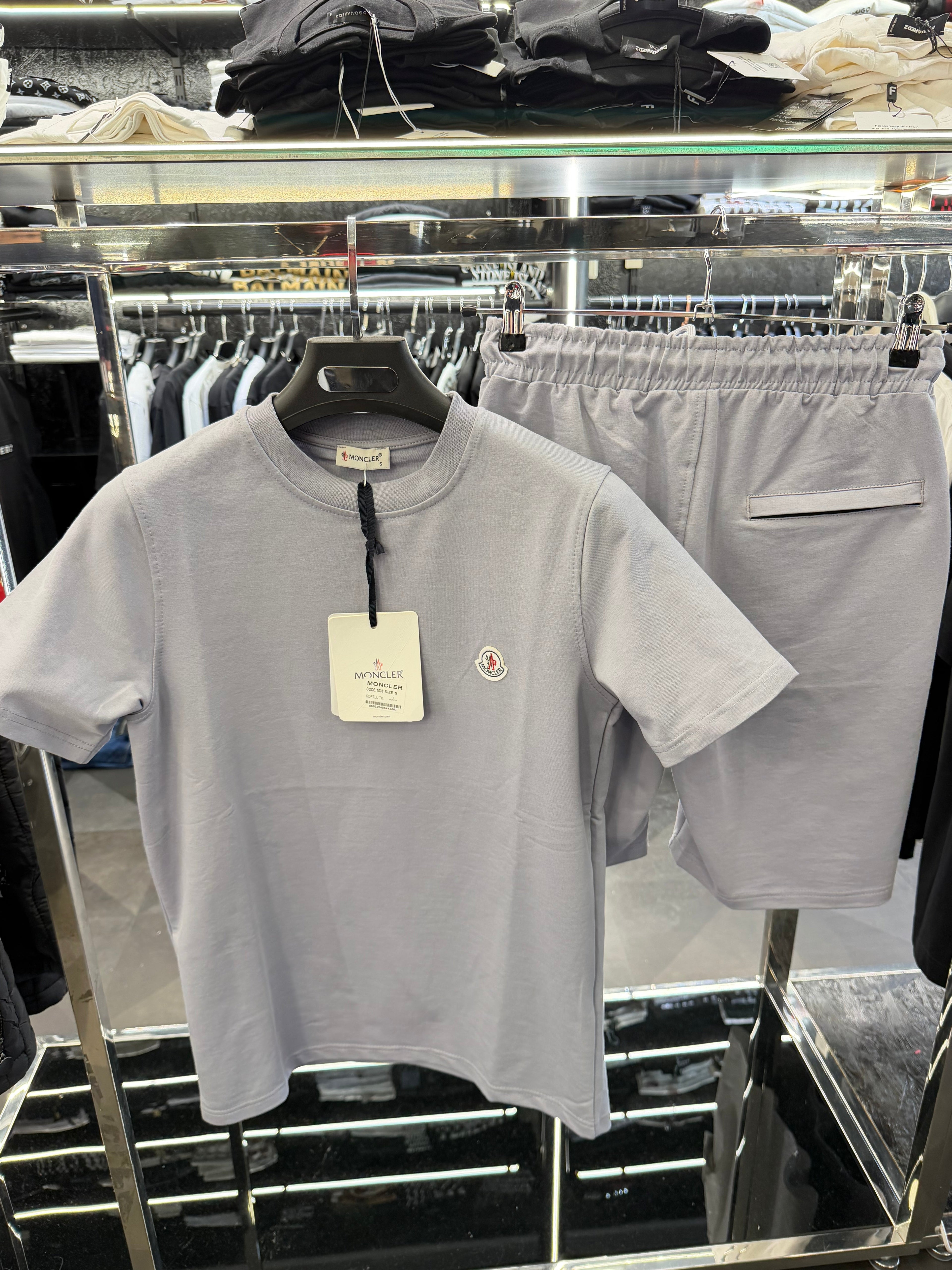 MONCLER - ΣΕΤ ΣΟΡΤΣ