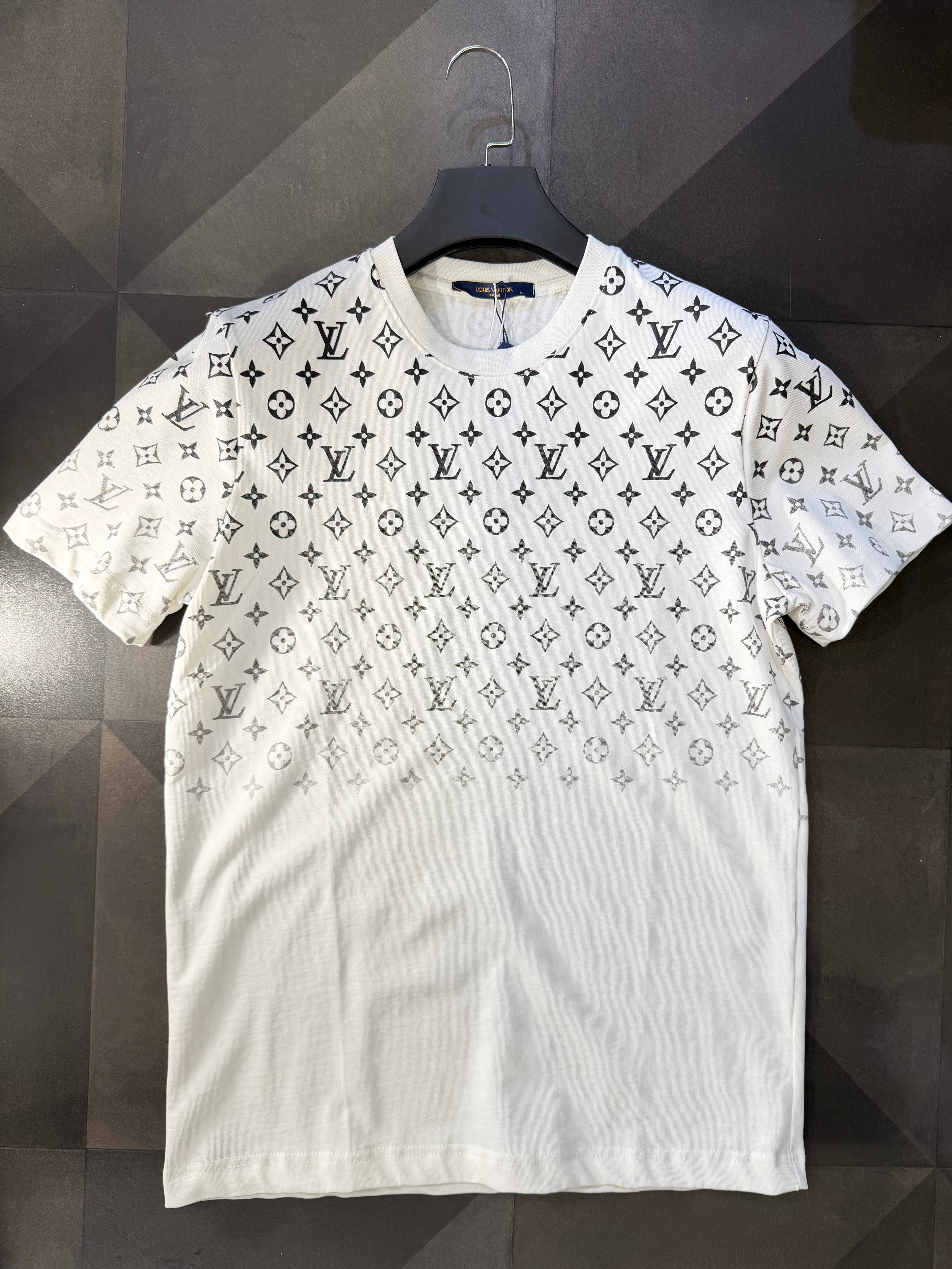 LOUIS VUITTON - T-SHIRT NEW IN