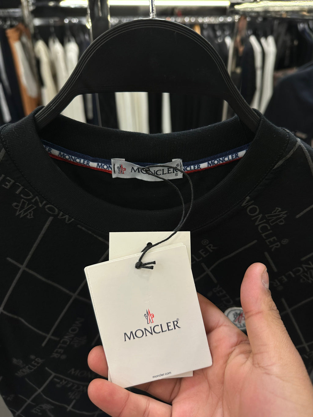 T-SHIRT NEW IN CODE 02838