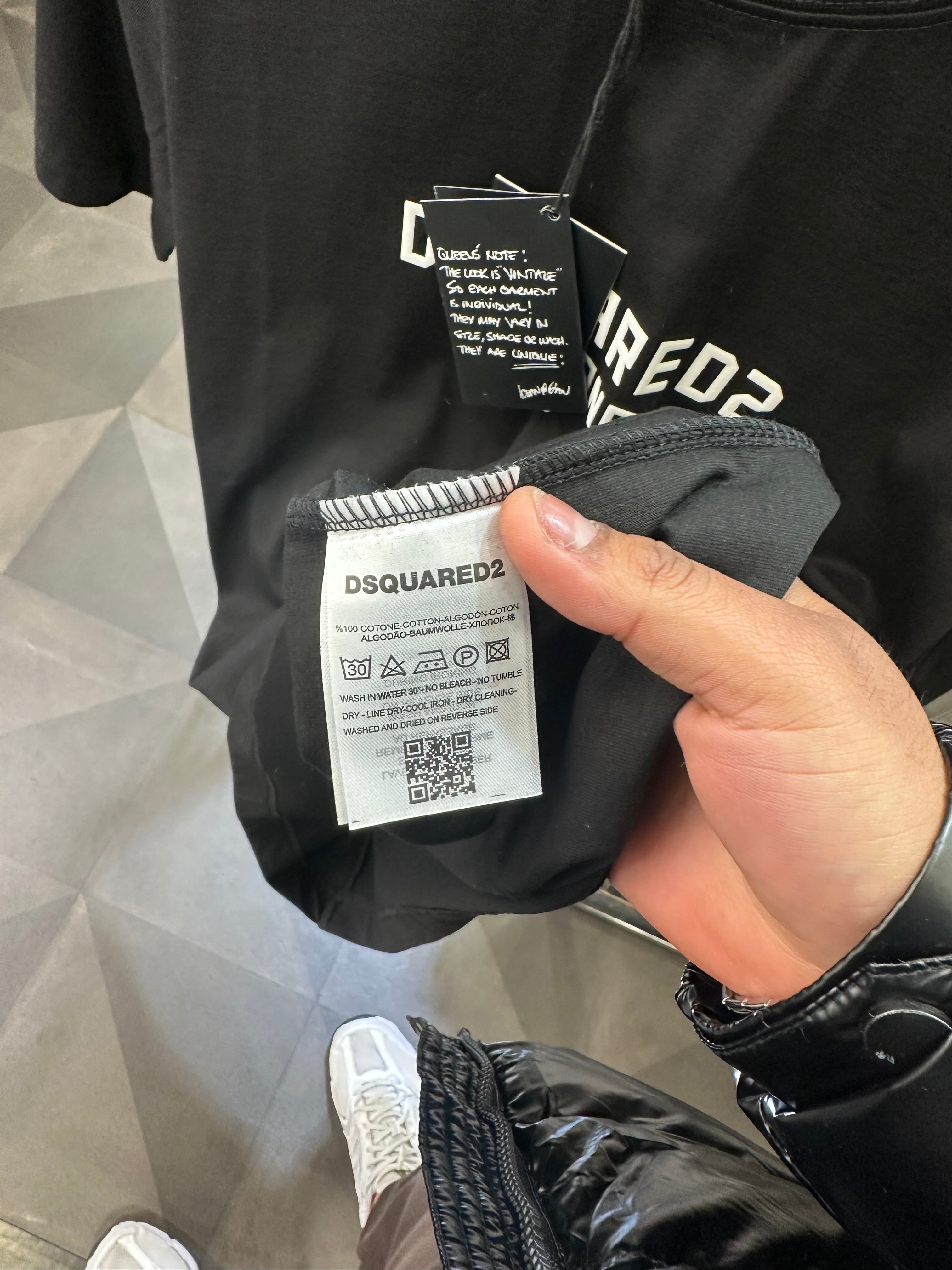 DSQ2  T-SHIRT NEW IN