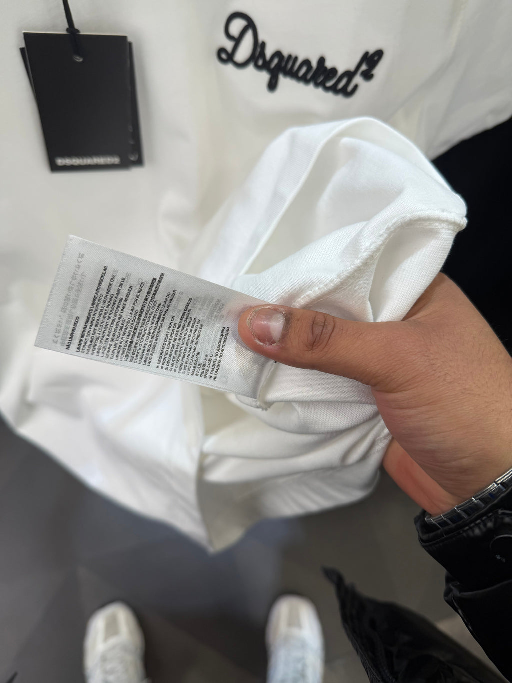 DSQ2 T-SHIRT NEW IN