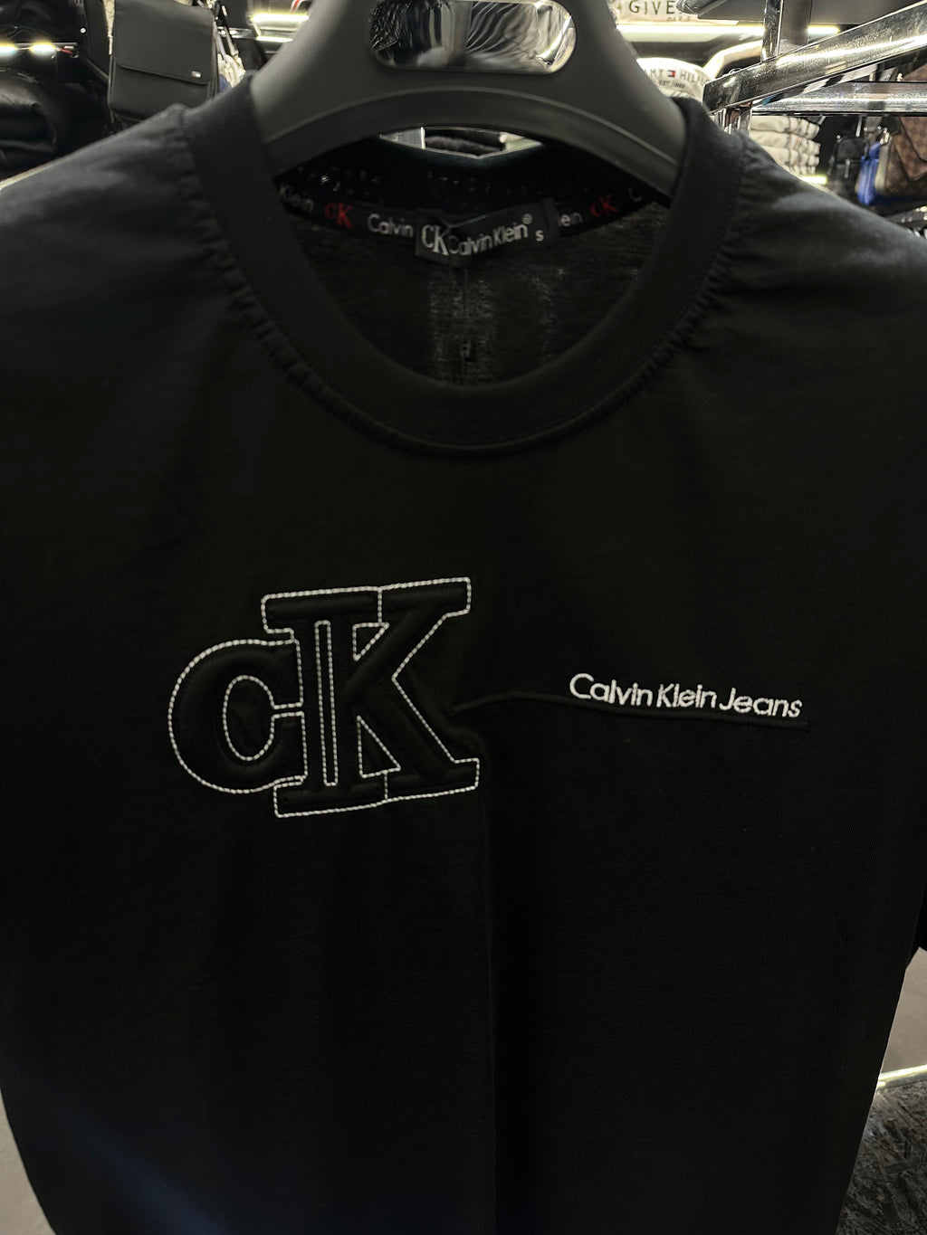 CALVIN KLEIN T-SHIRT NEW IN