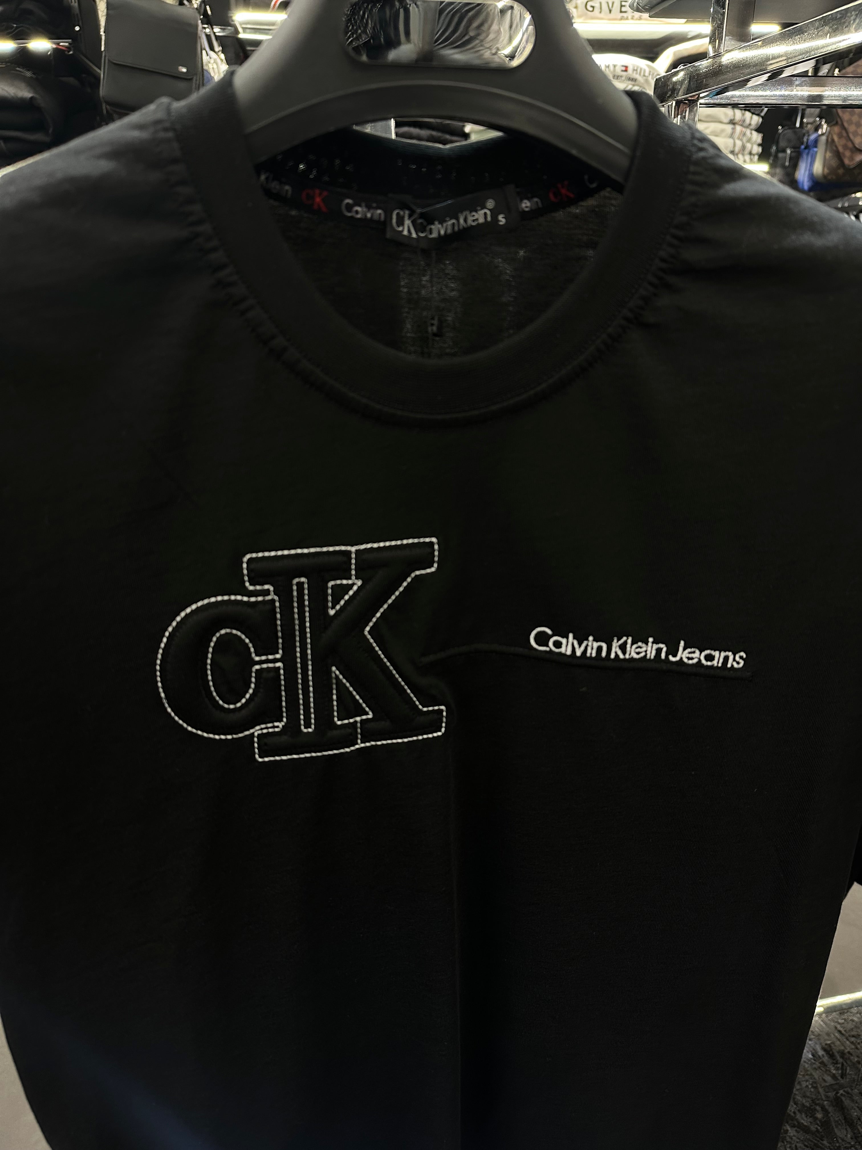 CALVIN KLEIN T-SHIRT NEW IN