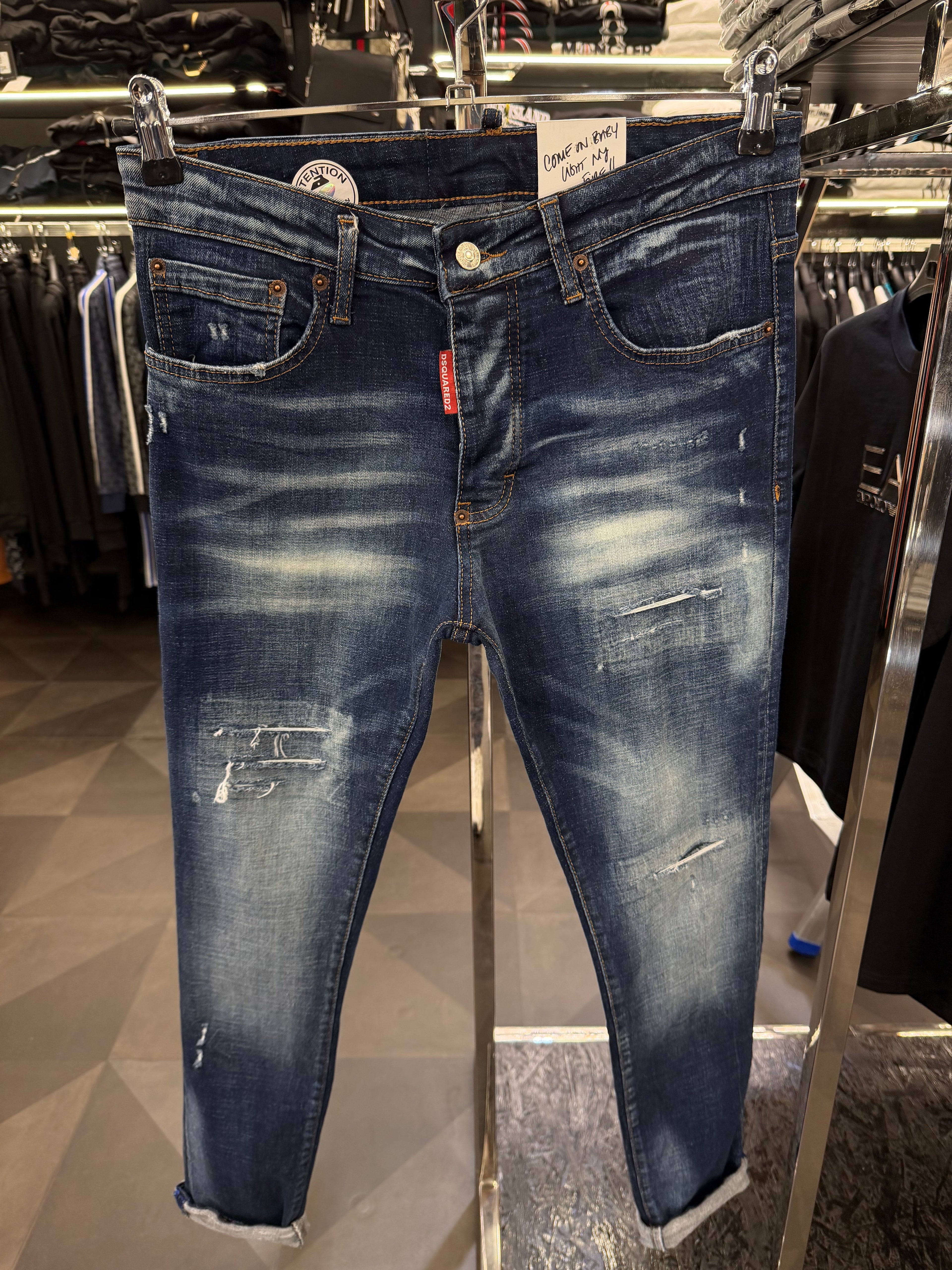 DSQ2 - JEAN 082