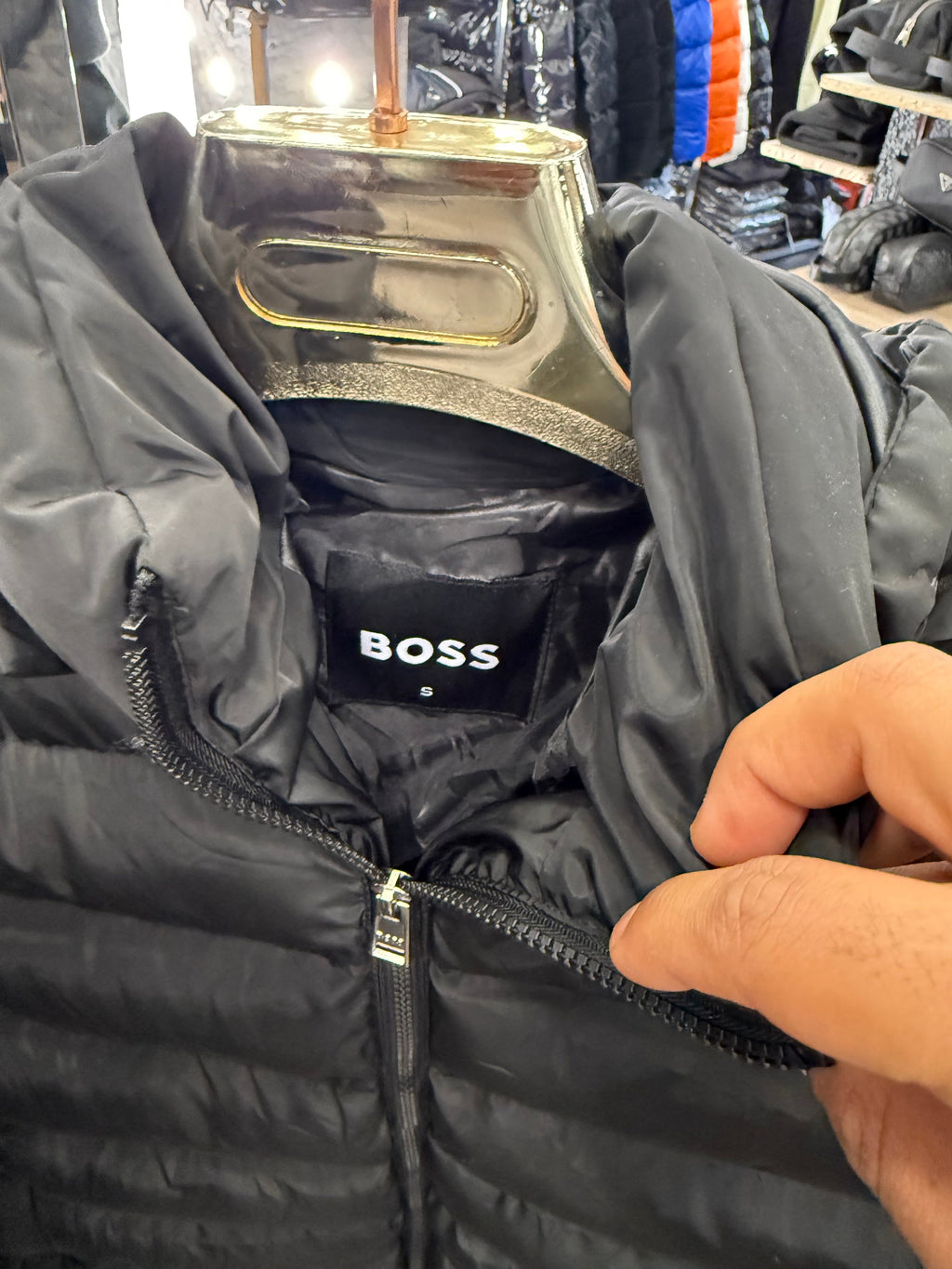 BOSS - ΖΑΚΕΤΑ ΜΠΟΥΦΑΝ