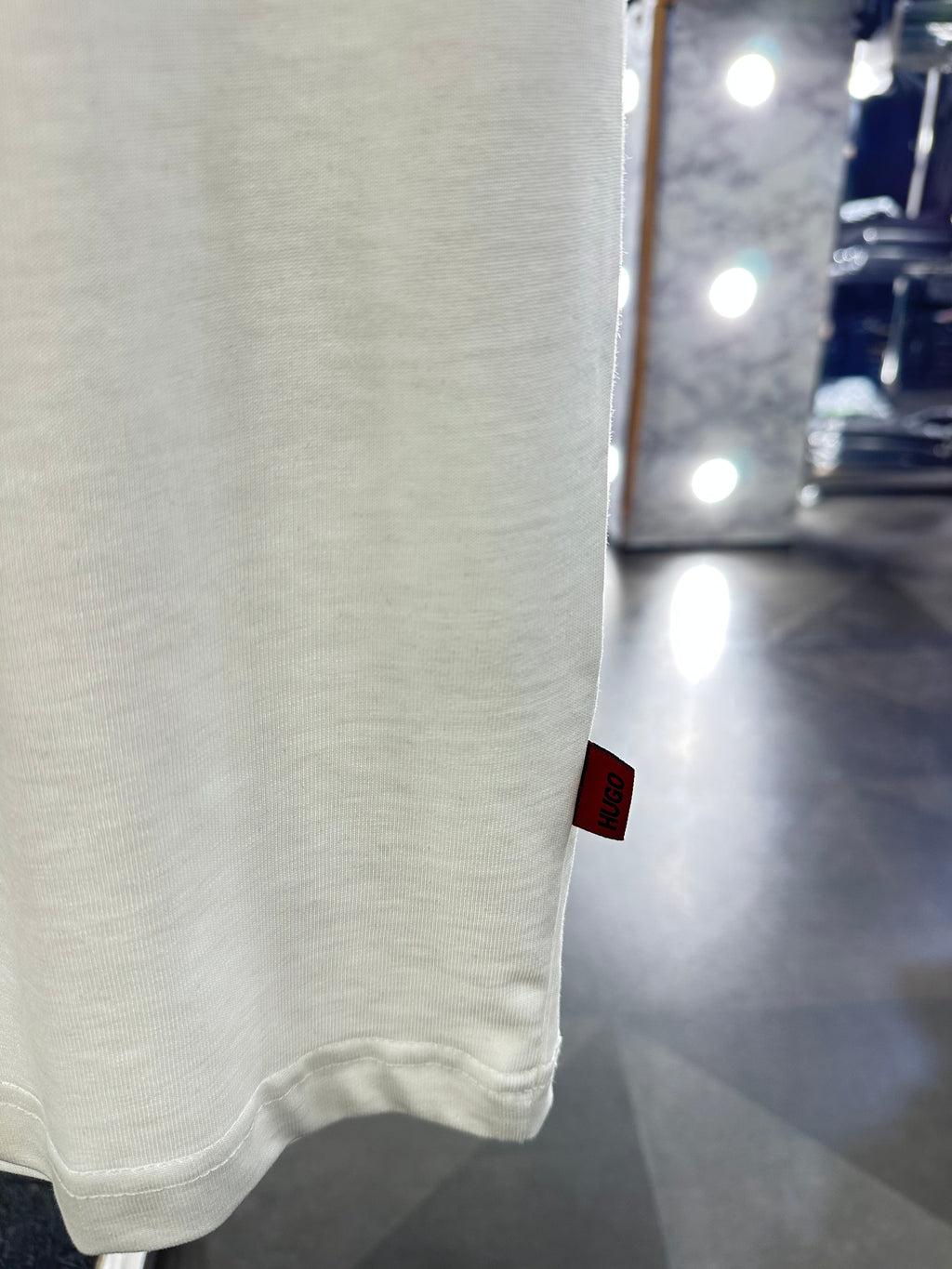 HUGO BOSS - T-SHIRT NEW IN