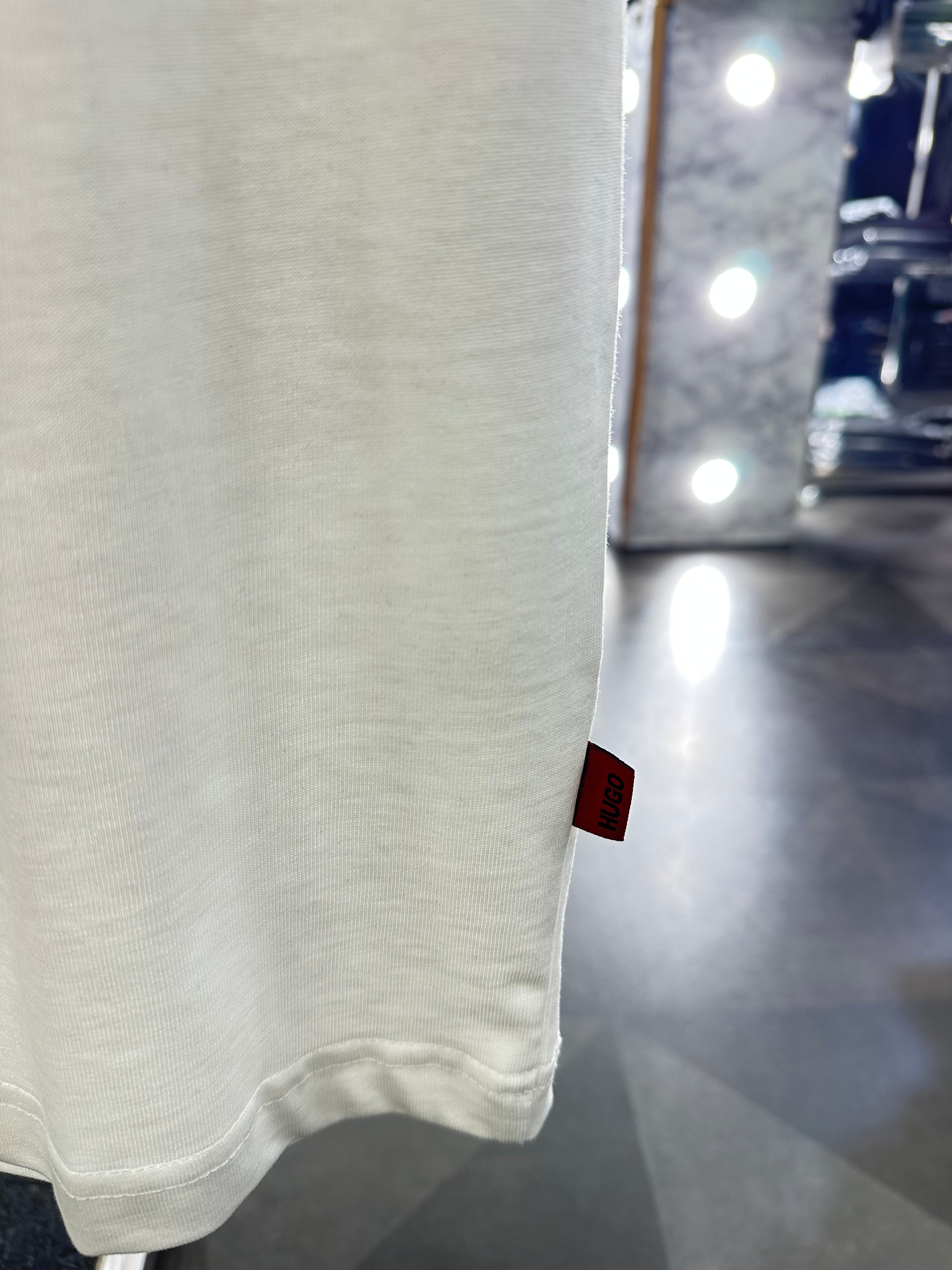 HUGO BOSS - T-SHIRT NEW IN