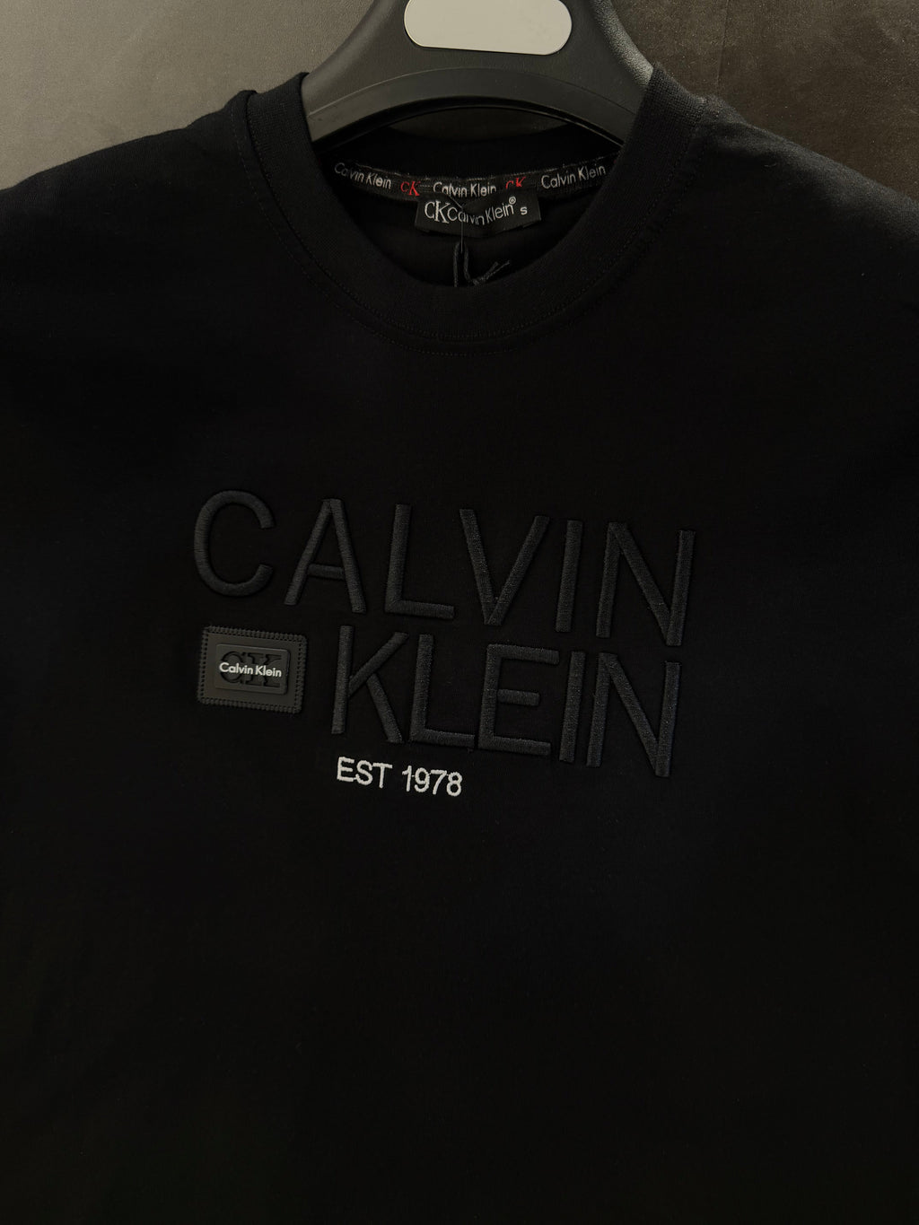 CALVIN KLEIN   T-SHIRT NEW IN