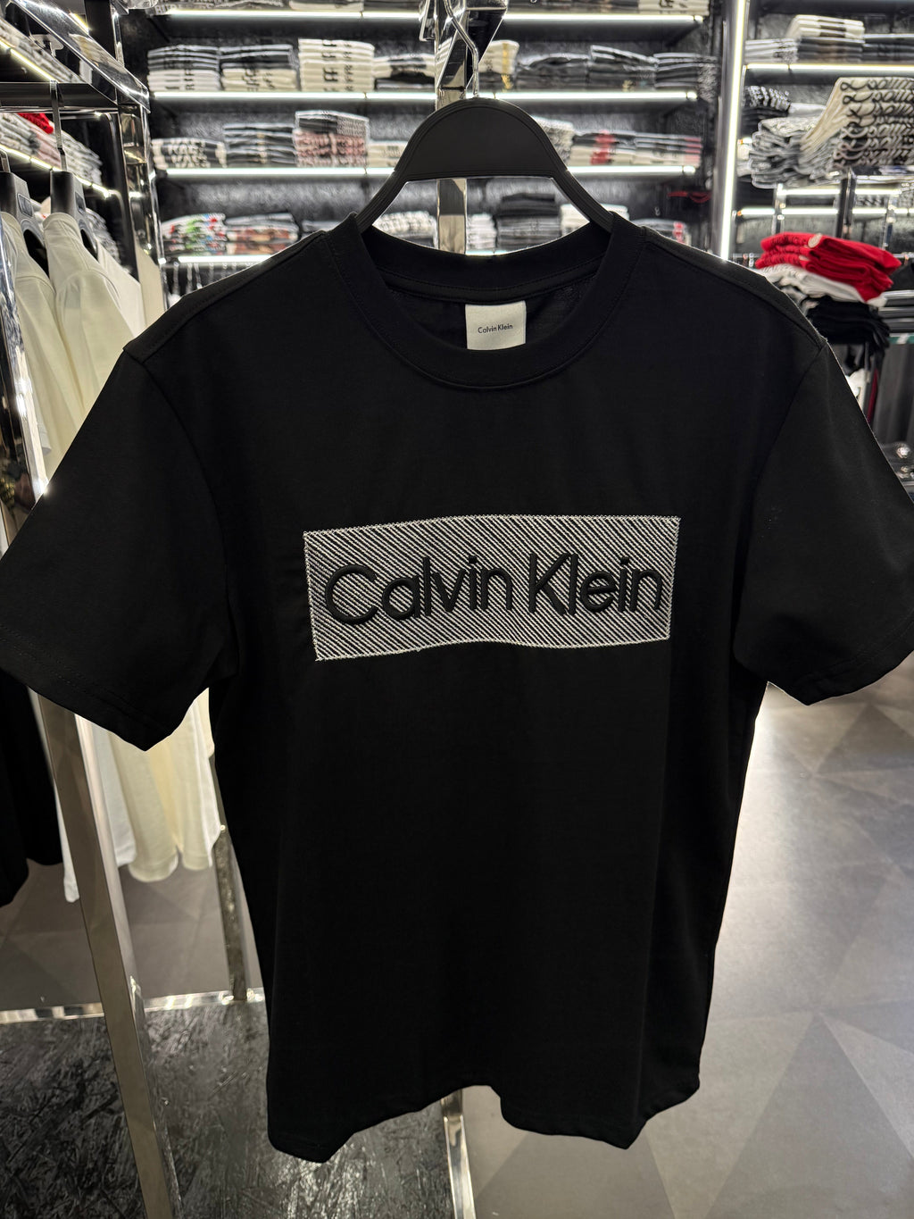 CALVIN KLEIN  T-SHIRT 3A QUALITY