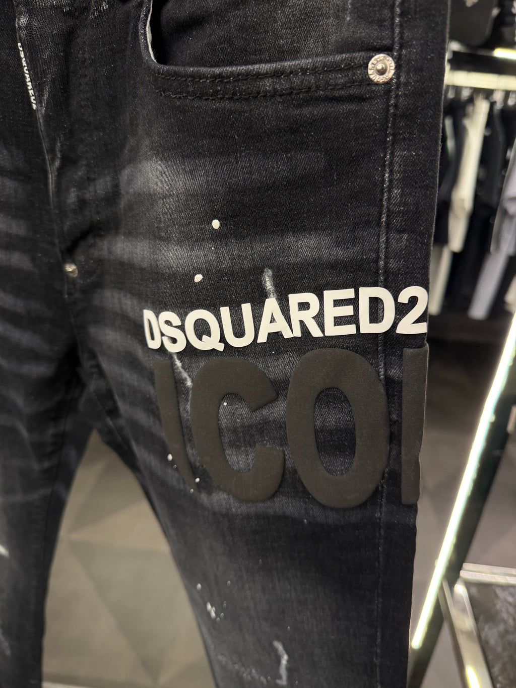 DSQ2  - JEAN 108