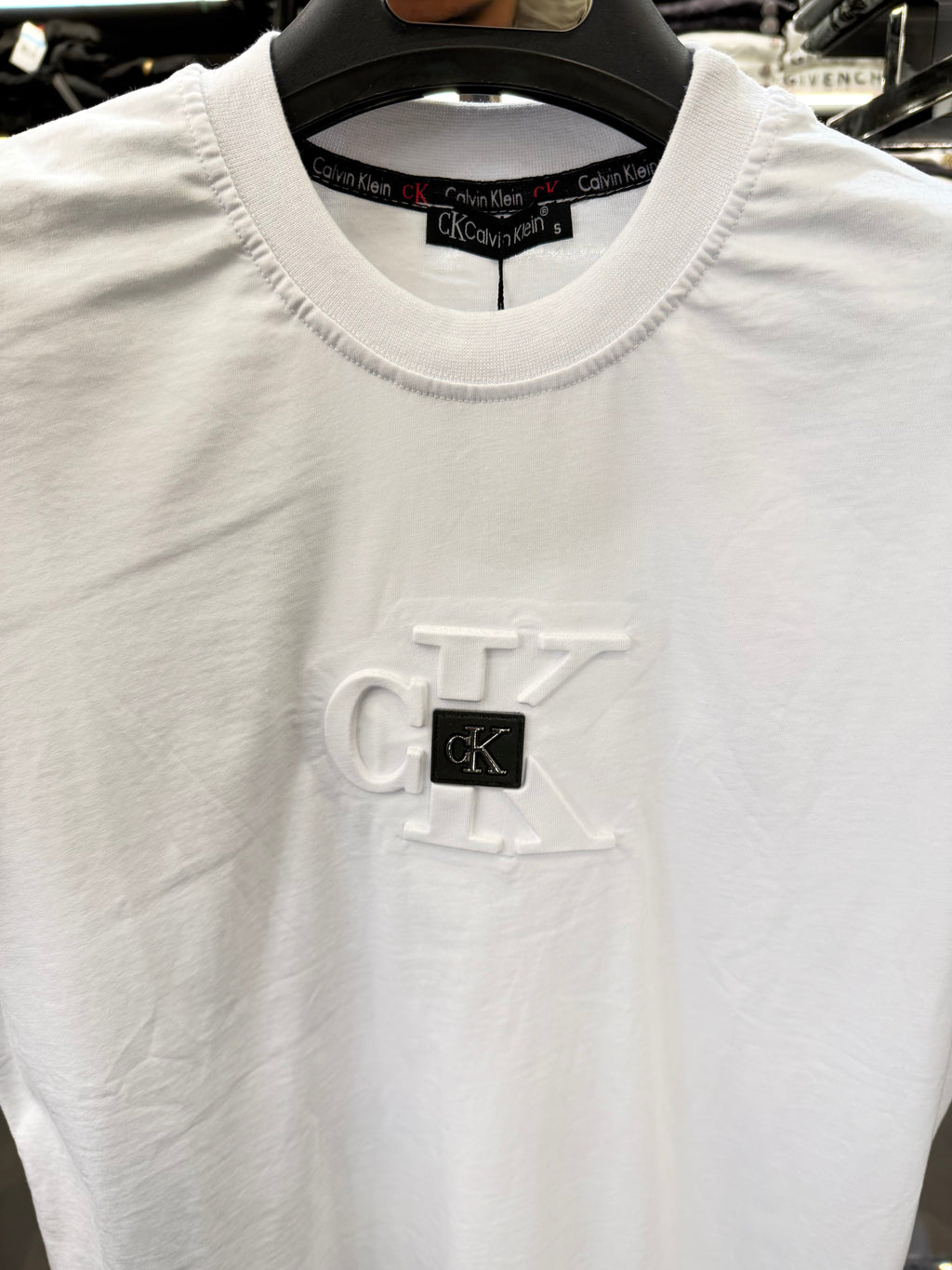 CALVIN KLEIN T-SHIRT 3A QUALITY