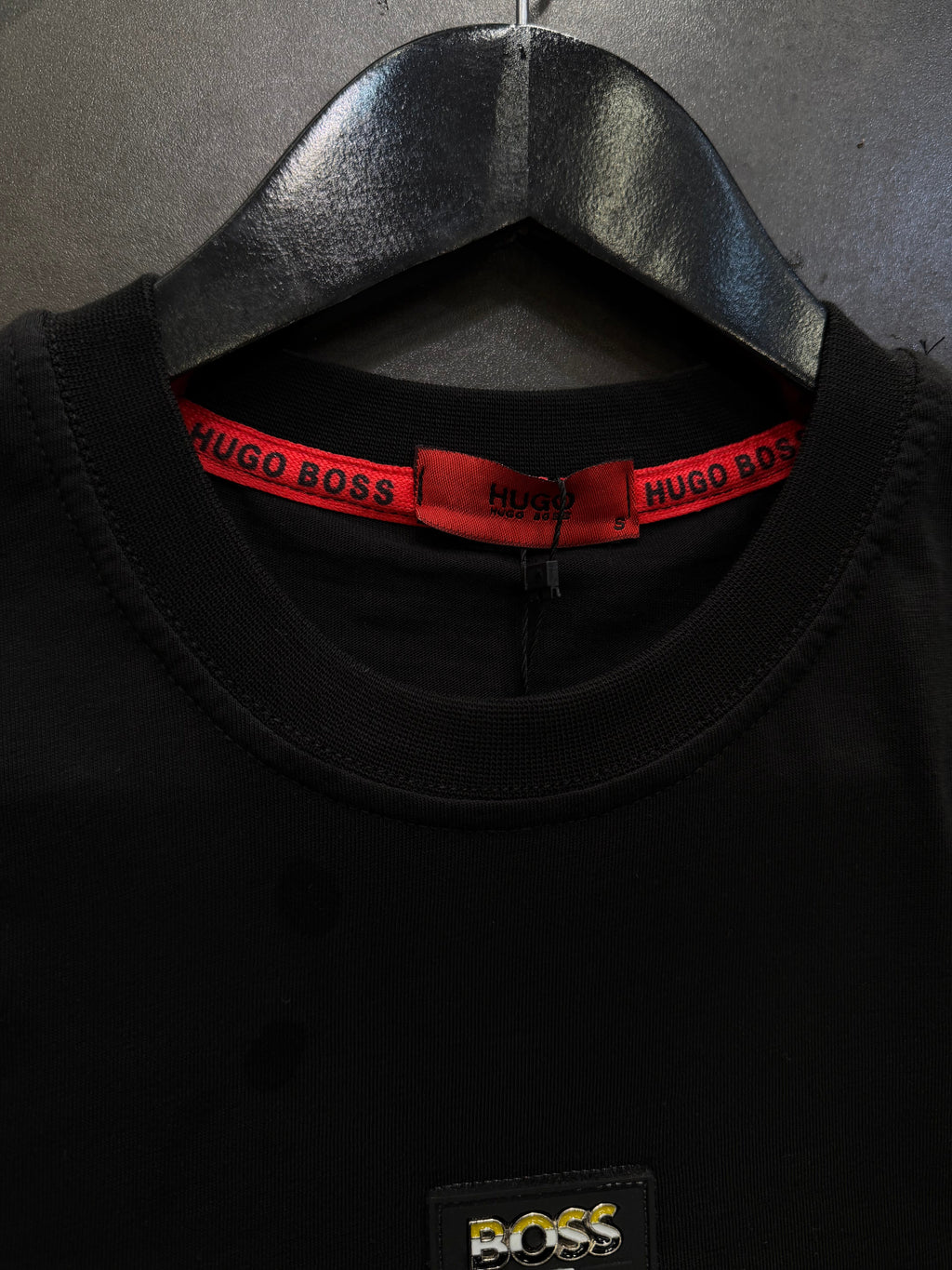 HUGO BOSS T-SHIRT NEW IN