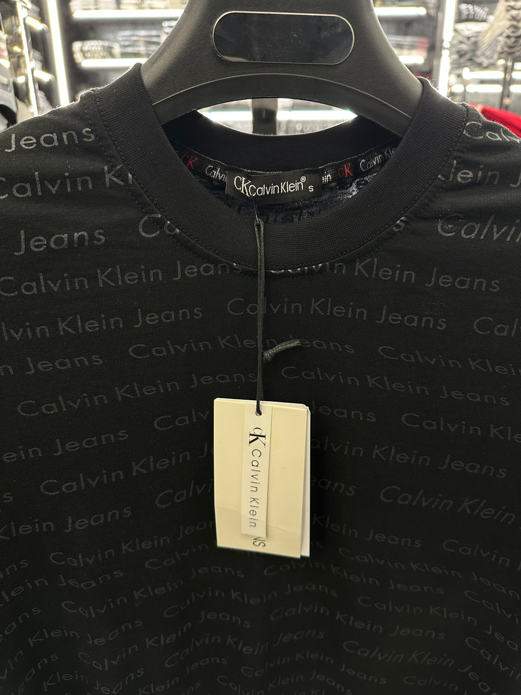 CALVIN KLEIN T-SHIRT NEW IN