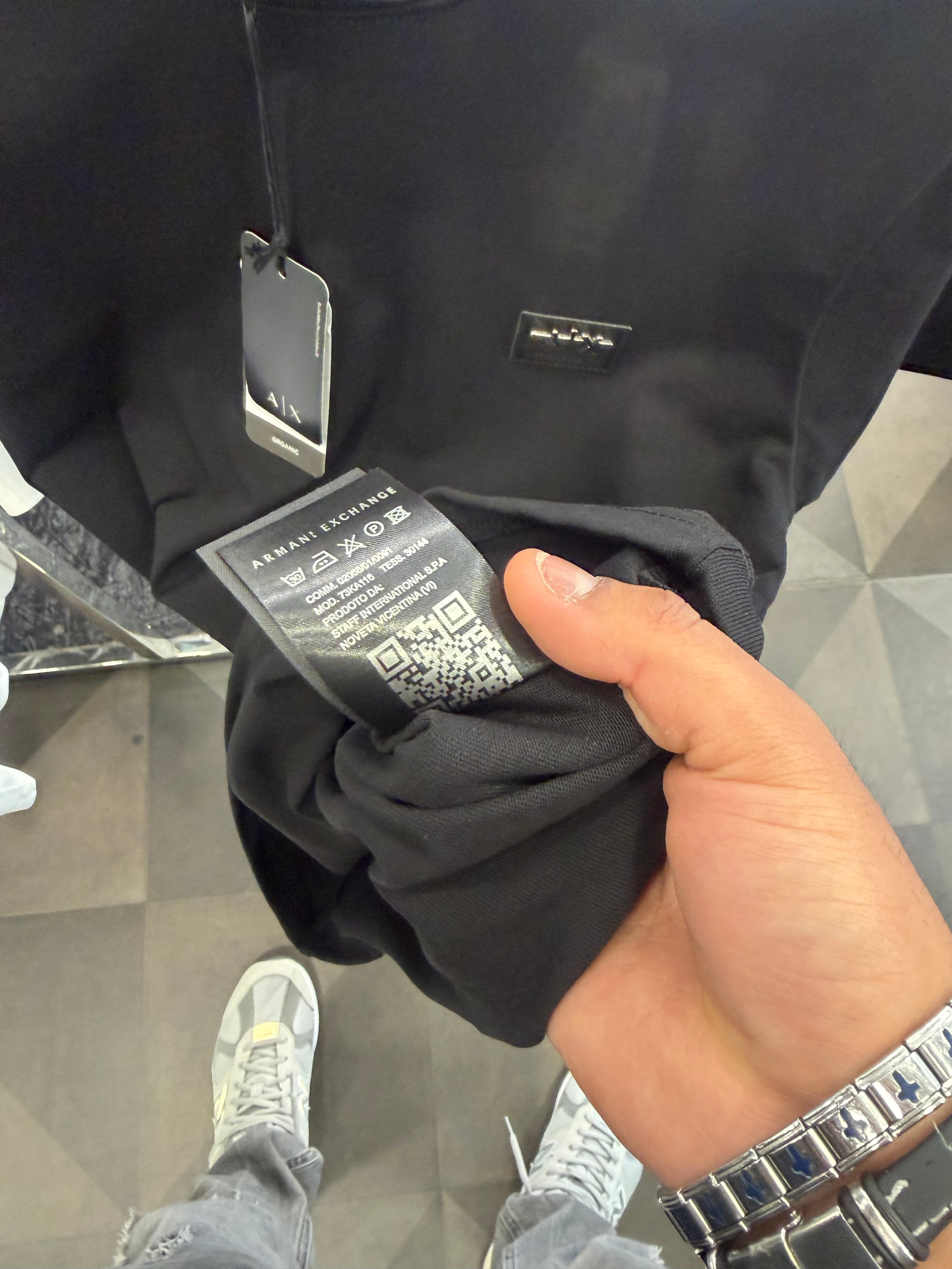 ARMANI T-SHIRT NEW IN
