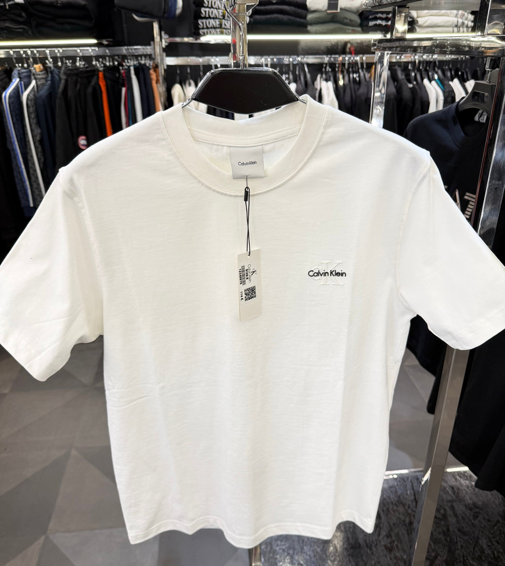 CALVIN KLEIN T-SHIRT 3A QUALITY
