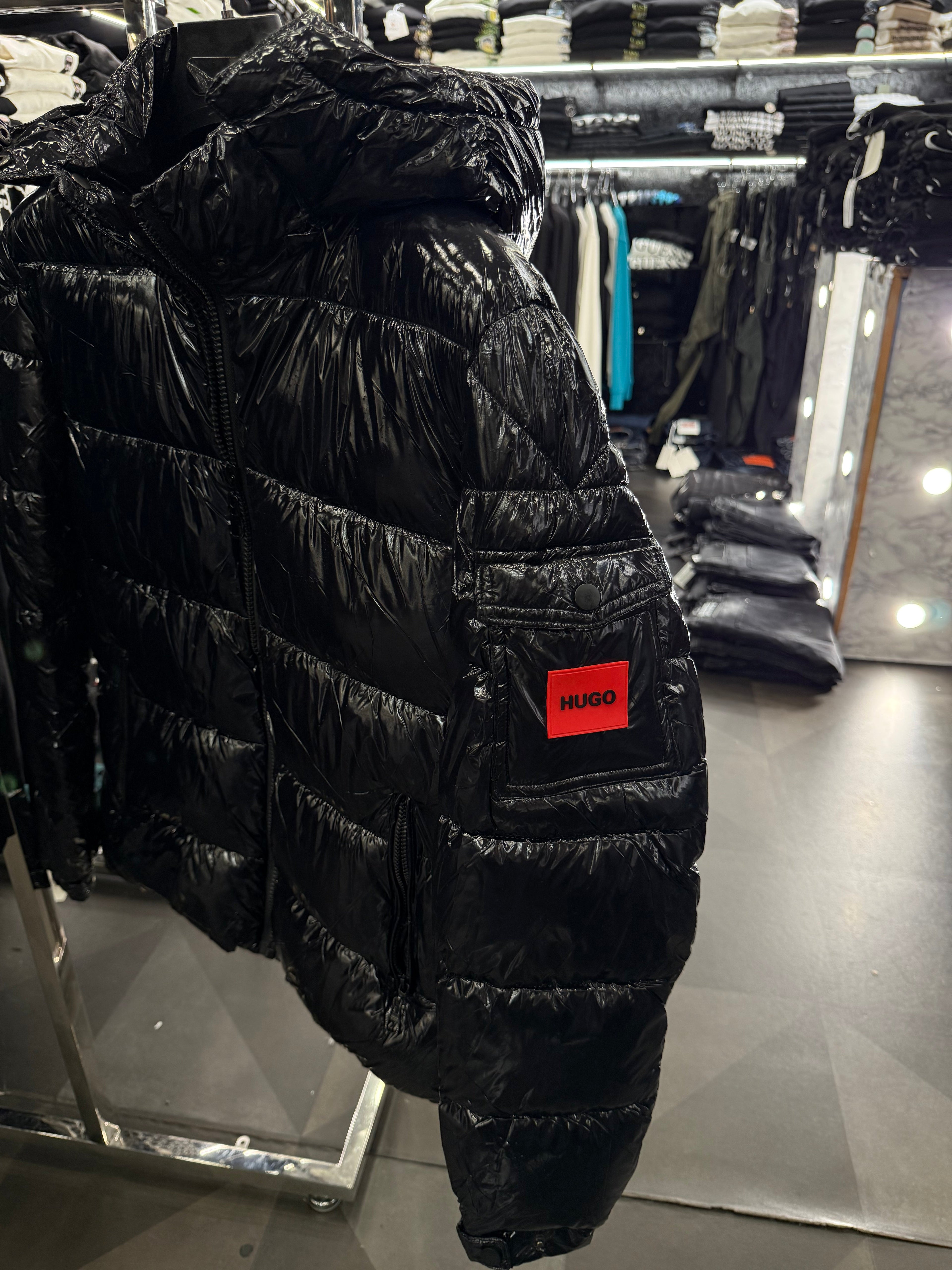 HUGO BOSS - ΜΠΟΥΦΑΝ