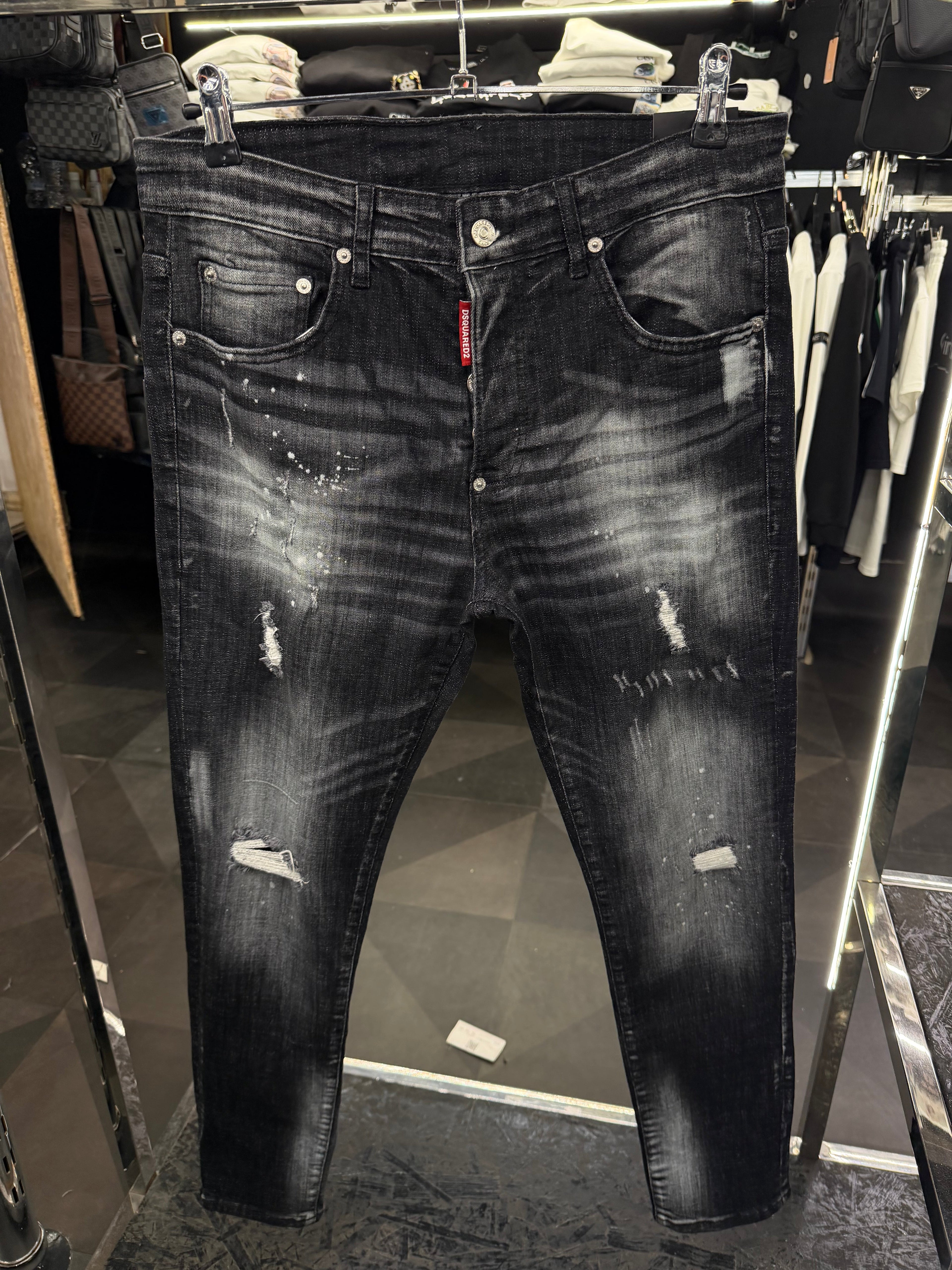 DSQ2  - JEAN 105