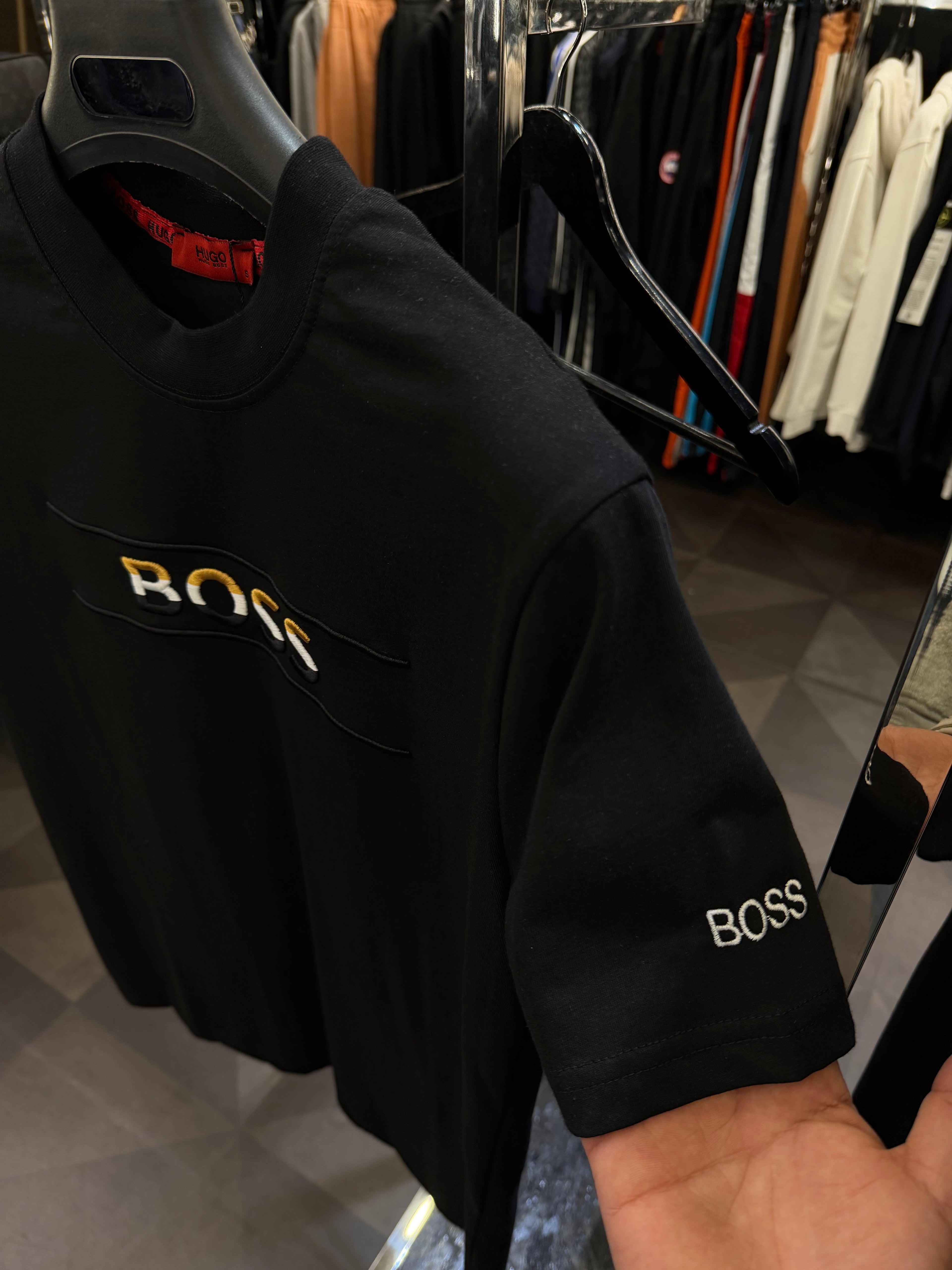 HUGO BOSS T-SHIRT 3A QUALITY