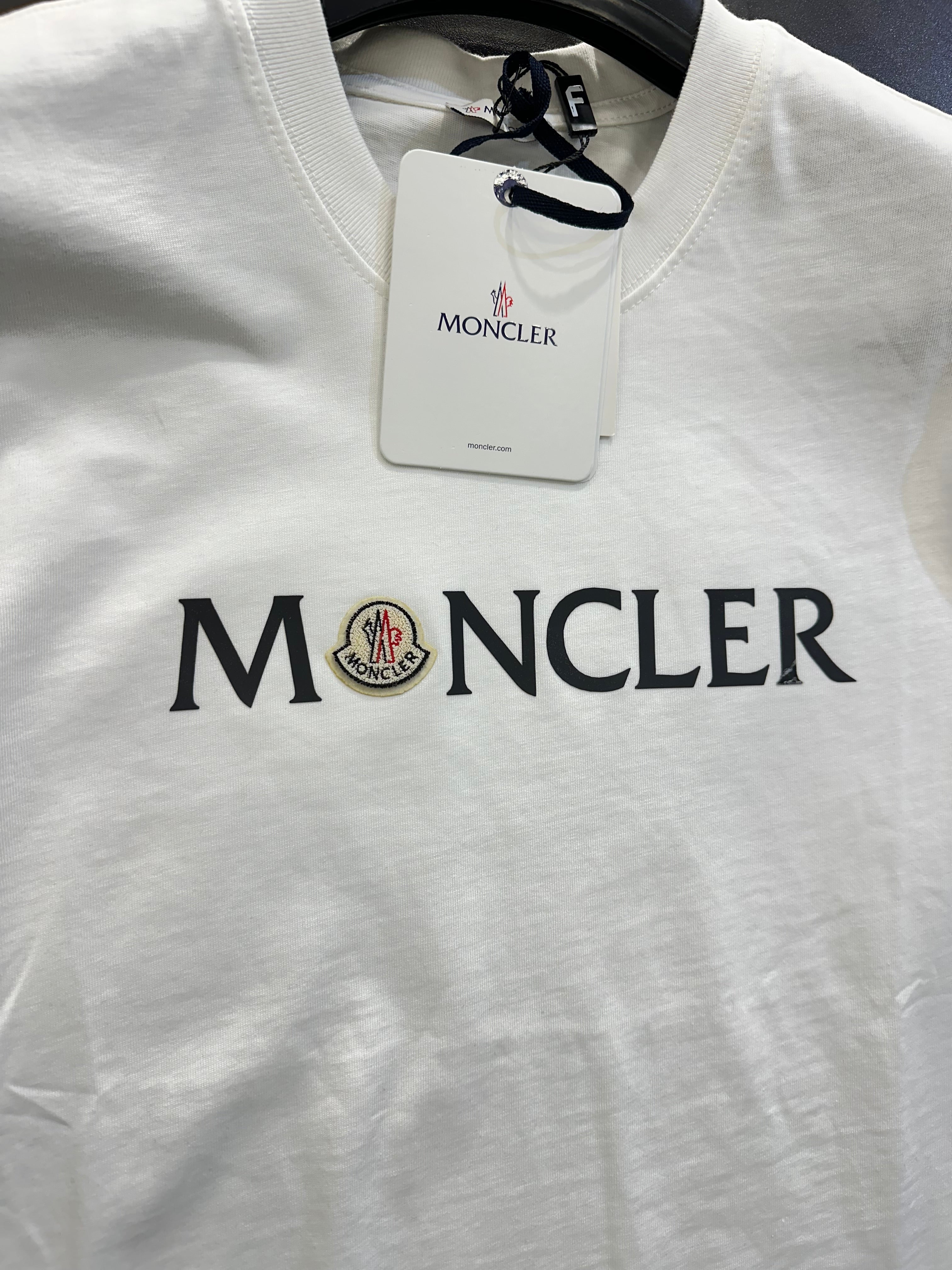 '- T-SHIRT NEW IN CODE 35839