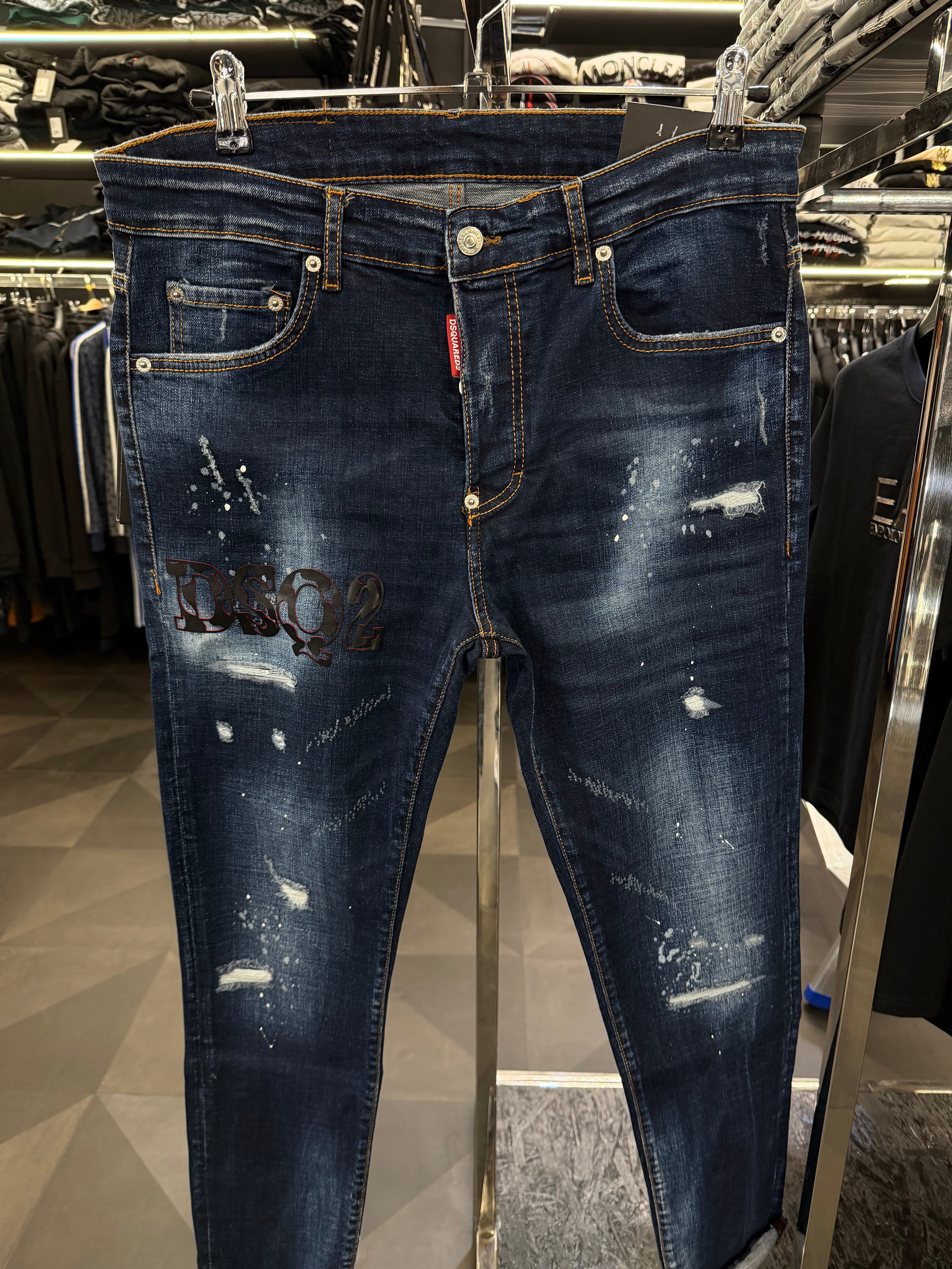 DSQ2 - JEAN 072