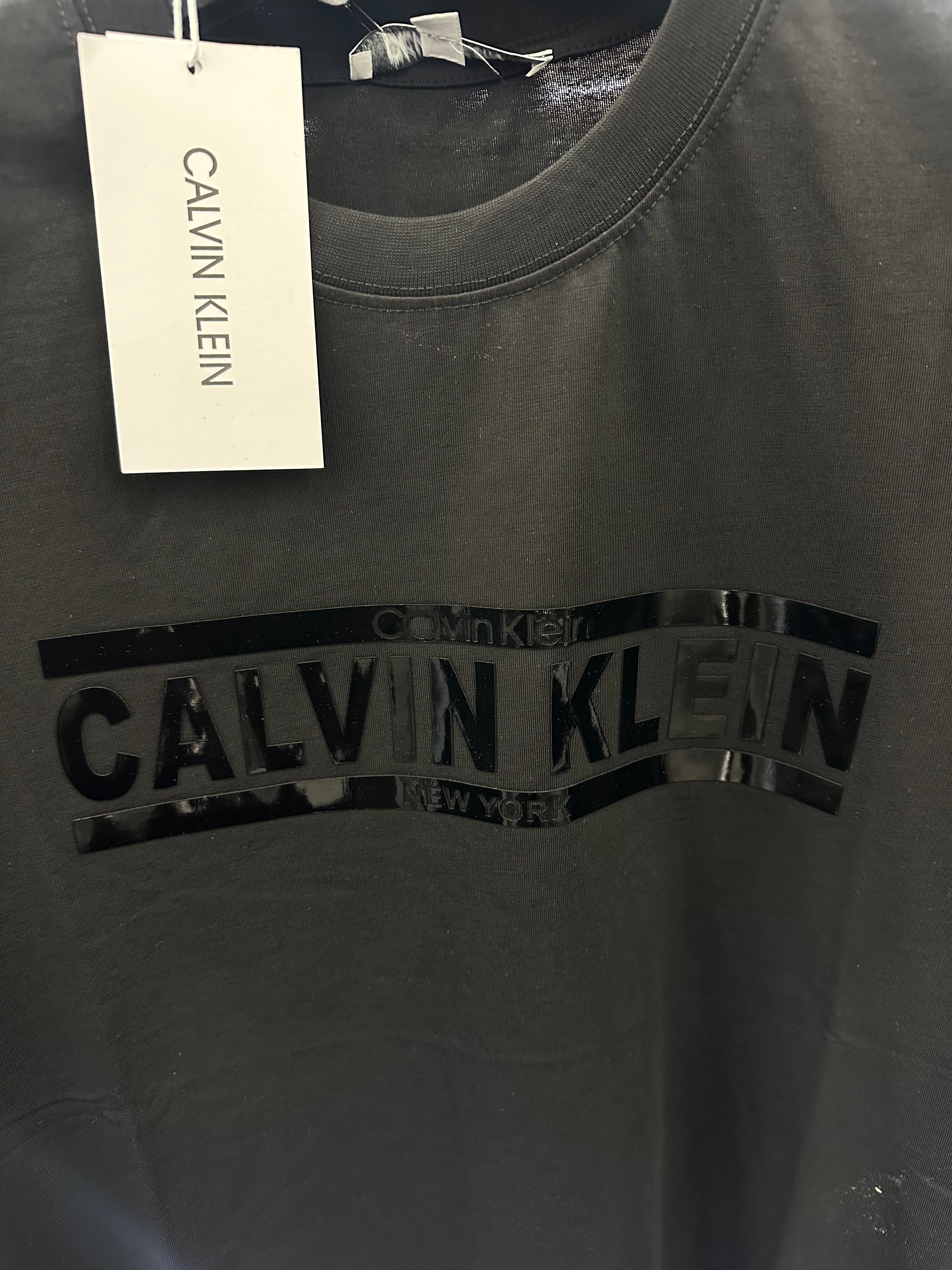CALVIN KLEIN T-SHIRT NEW IN