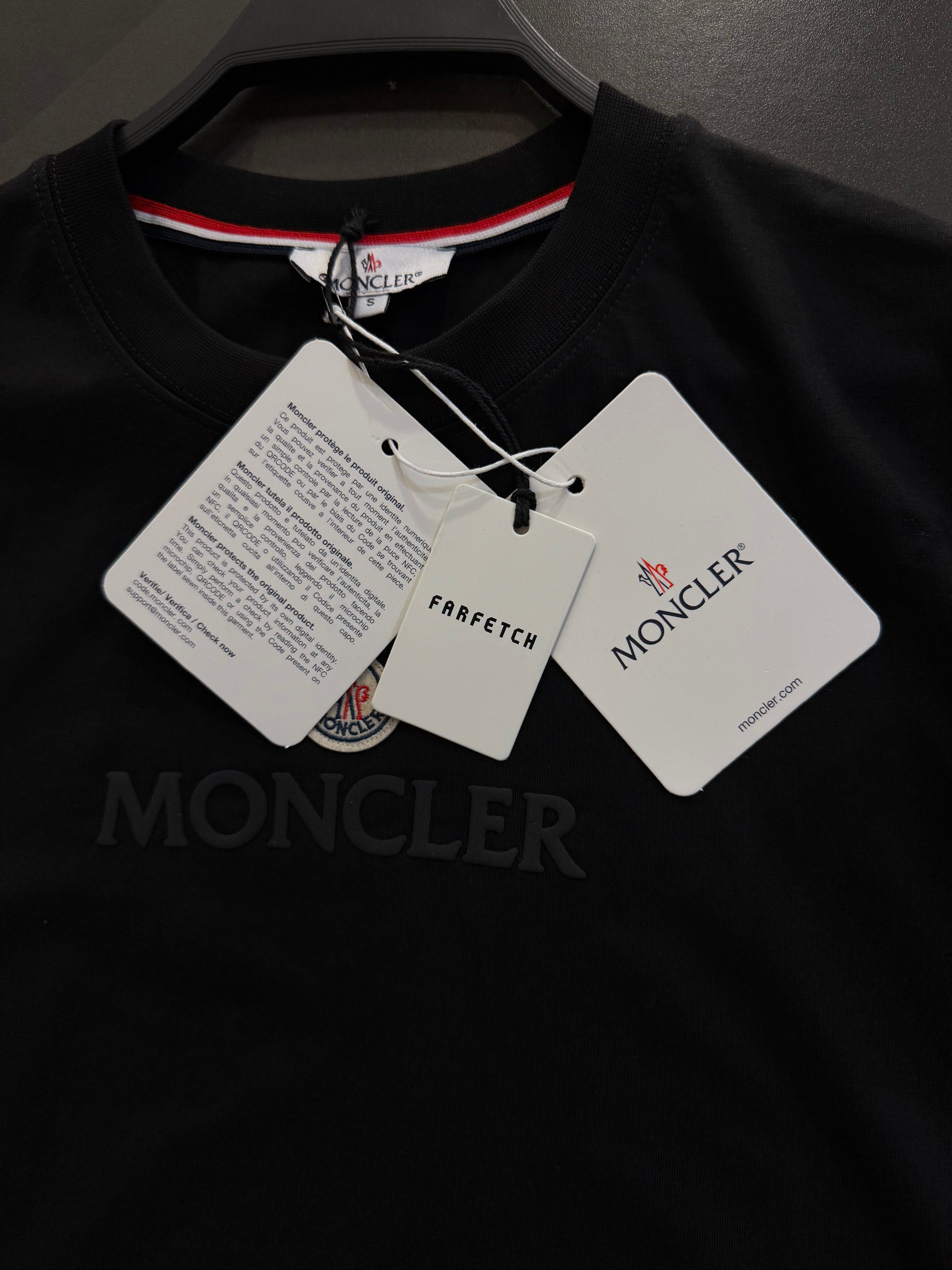 '- T-SHIRT NEW IN CODE 9982