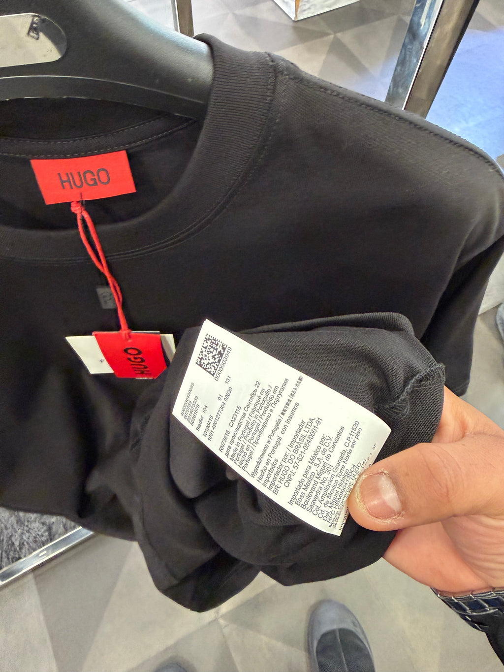 HUGO BOSS T-SHIRT NEW IN