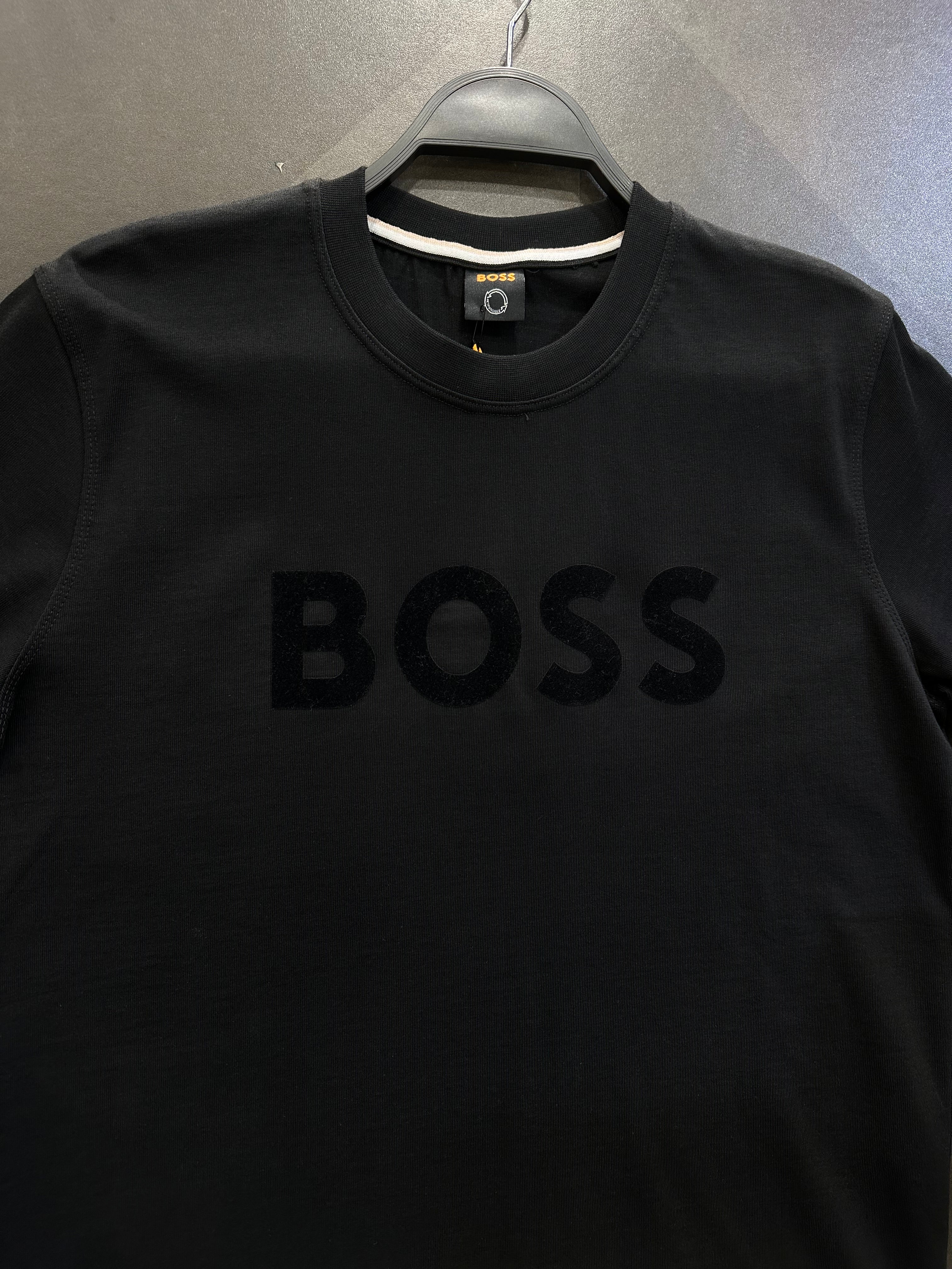 BOSS T-SHIRT NEW IN