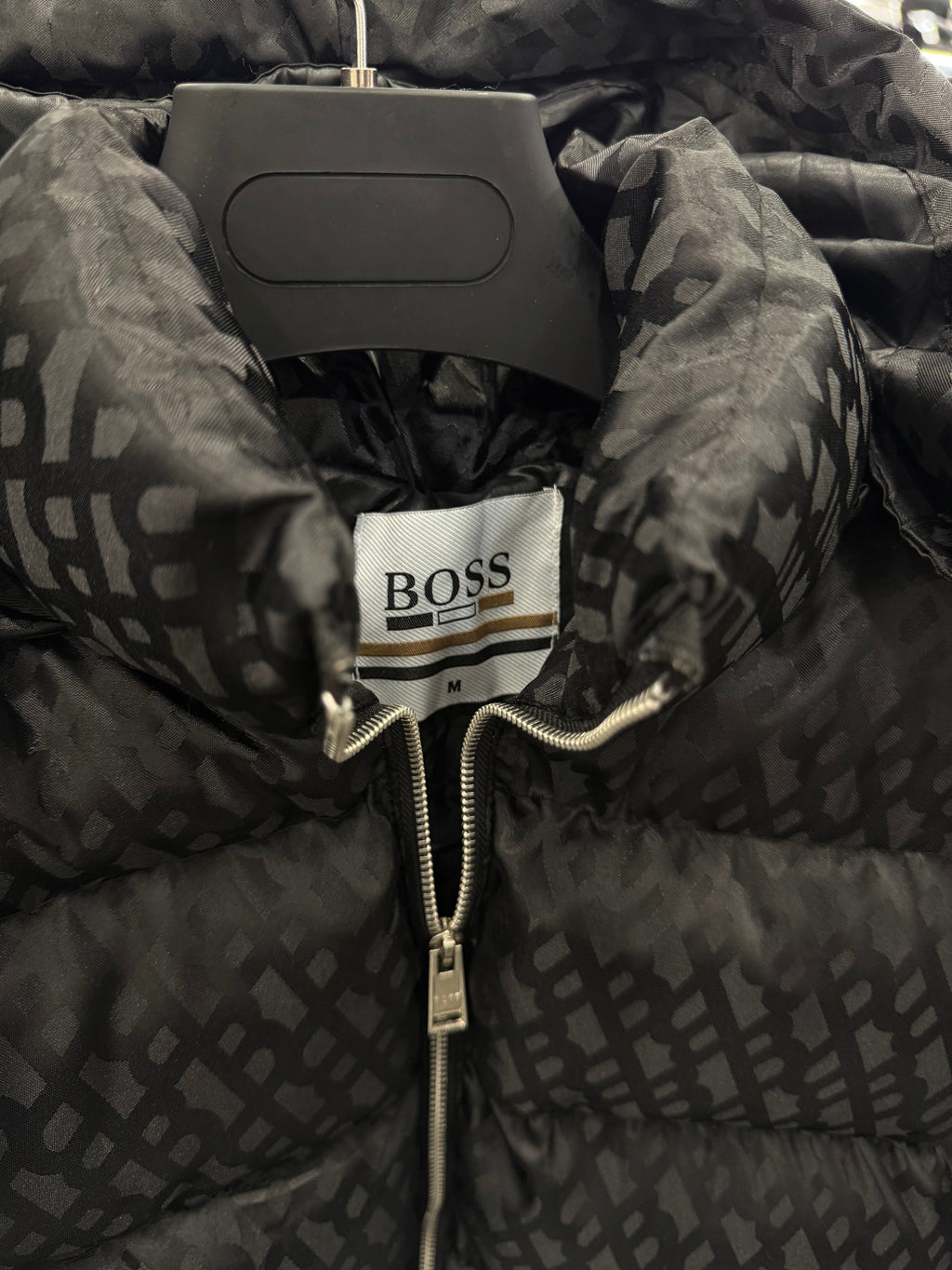 BOSS  - ΜΠΟΥΦΑΝ