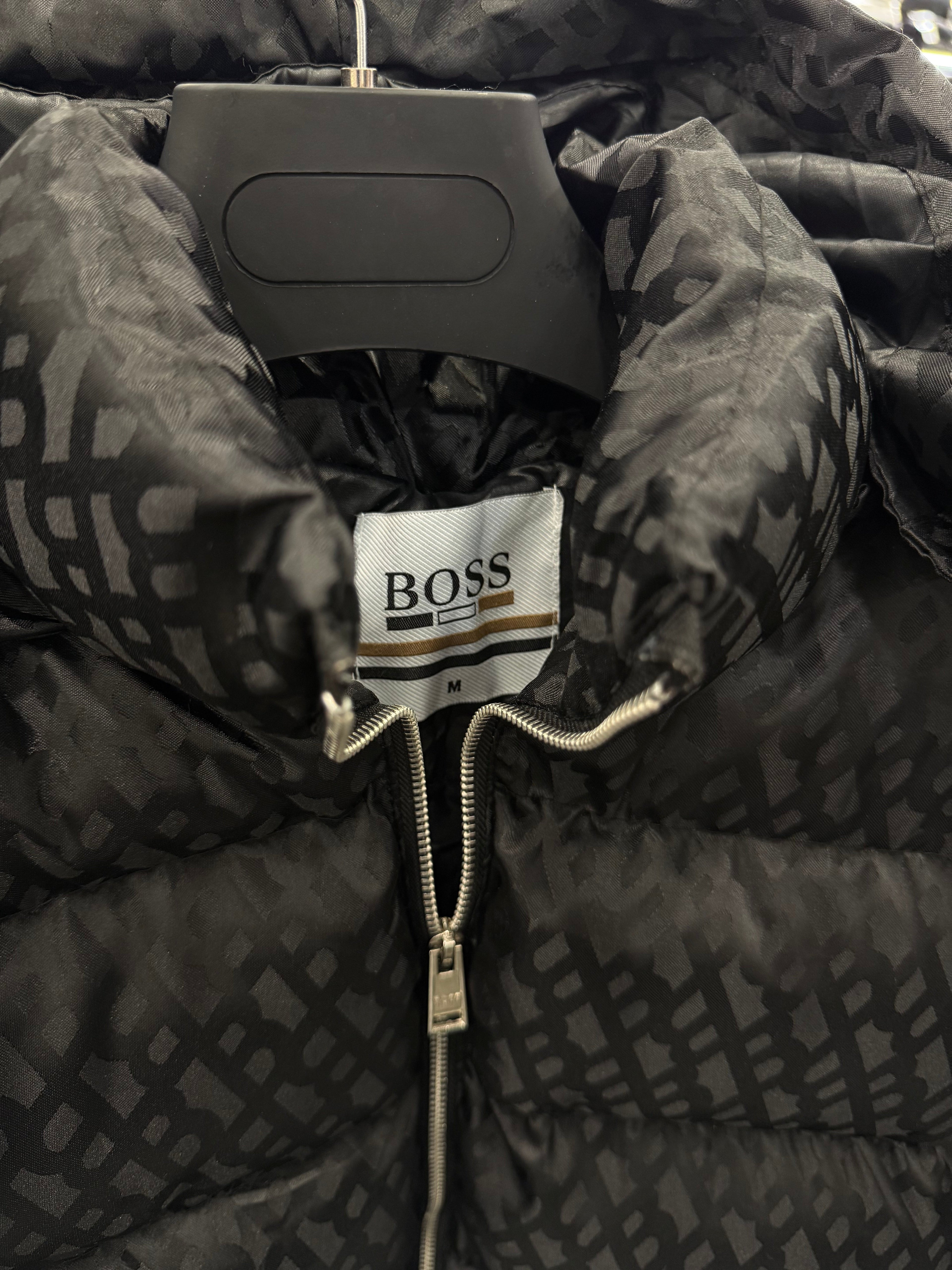 BOSS  - ΜΠΟΥΦΑΝ