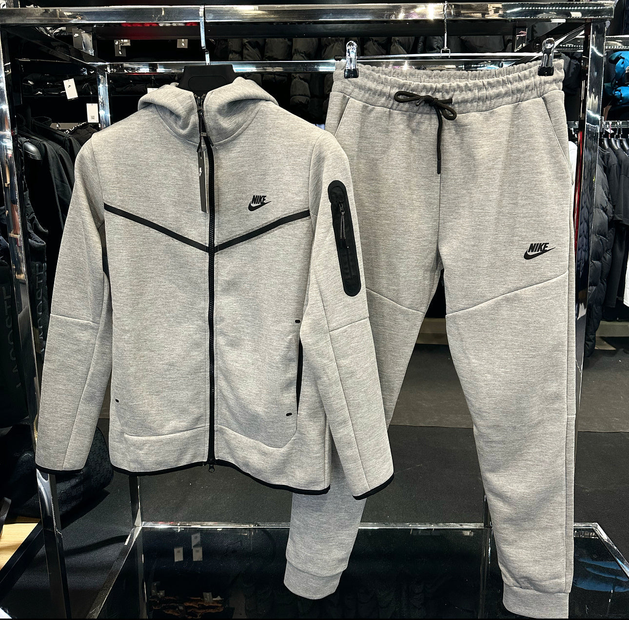 NIKE ΣΕΤ TECH FLEECE -ΓΚΡΙ FINISH SEASON