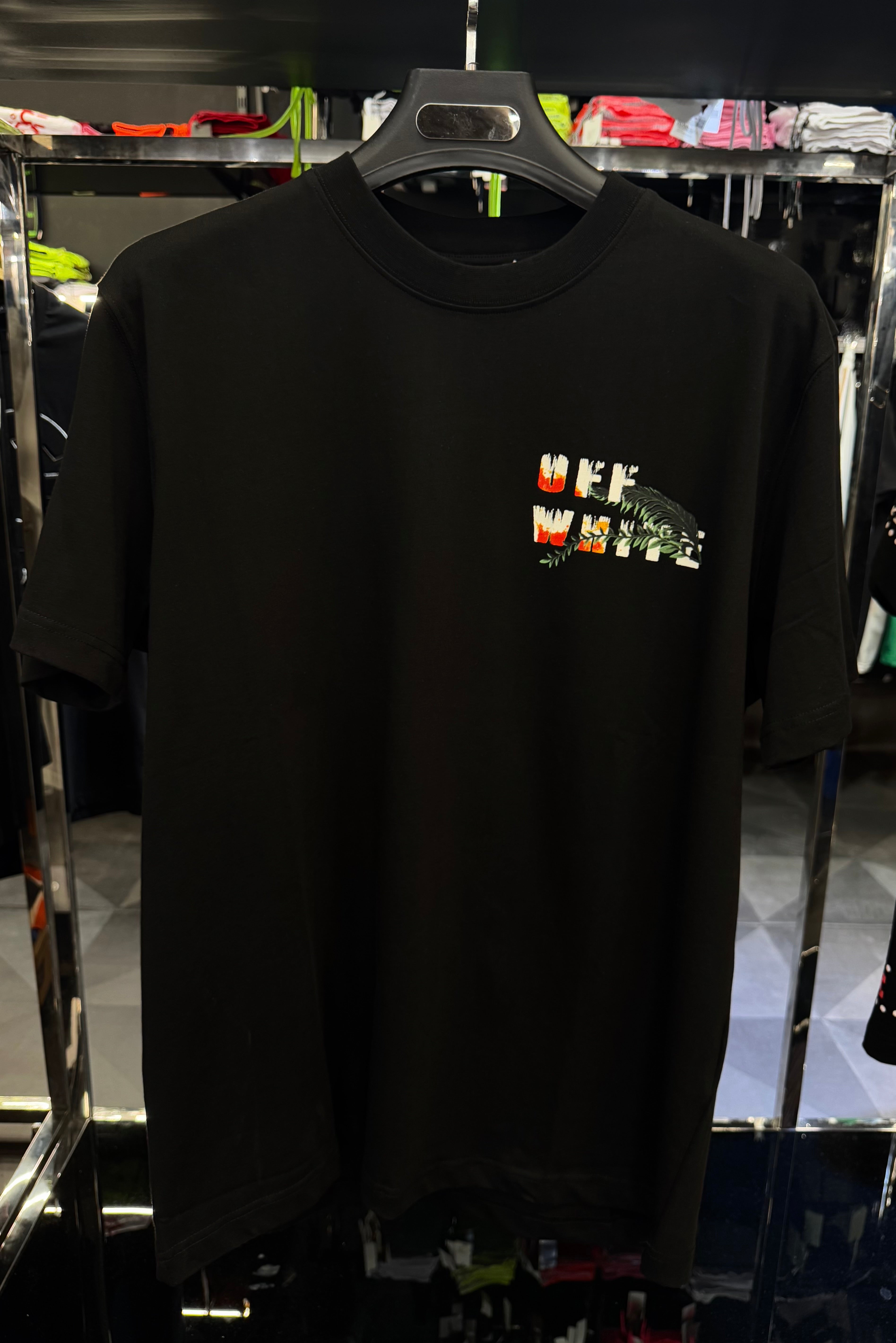 T-SHIRT - OFF WHITE
