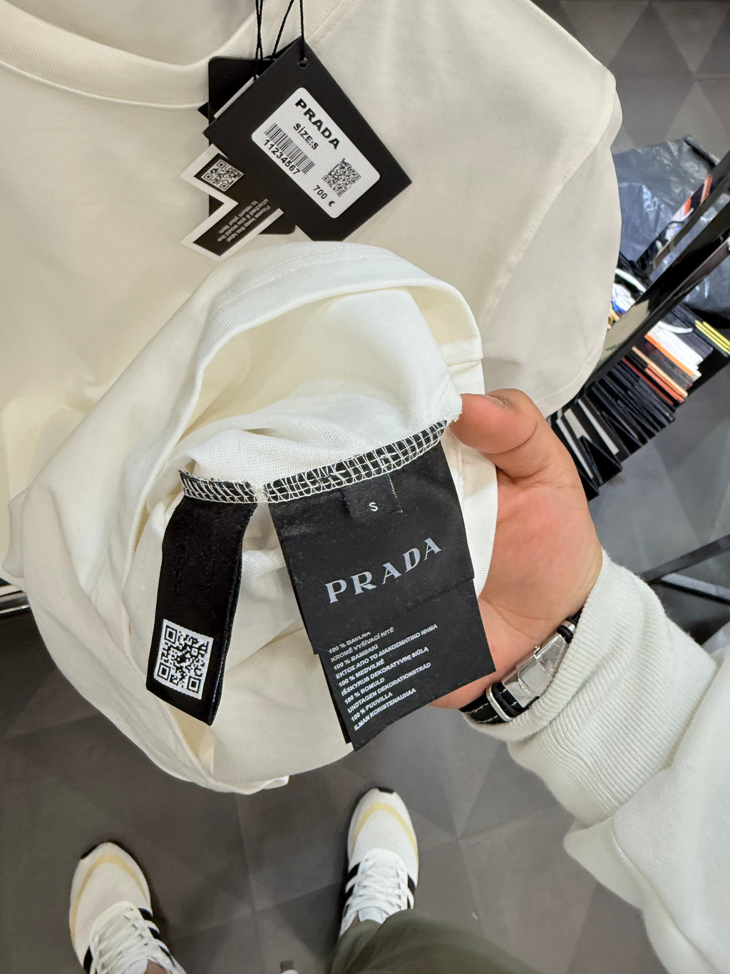 PRADA  - T-SHIRT