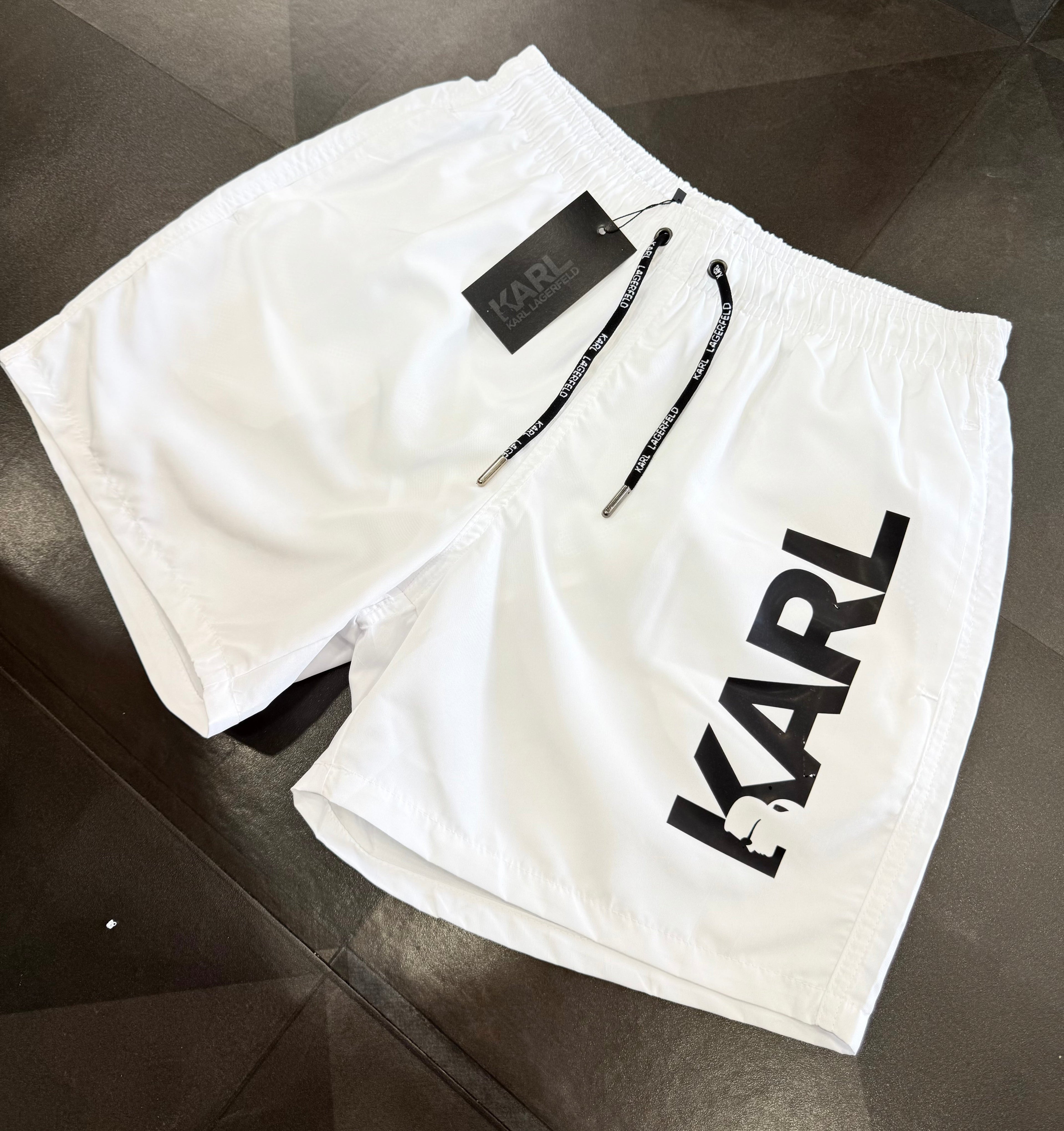 ΜΑΓΙΟ - KARL